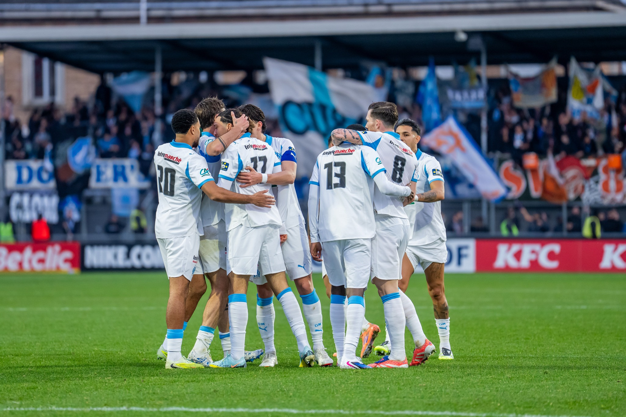 Olympique Marseille avea 1-0 după o oră de joc, apoi a &icirc;nceput măcelul! A &icirc;nscris și un puști de 18 ani