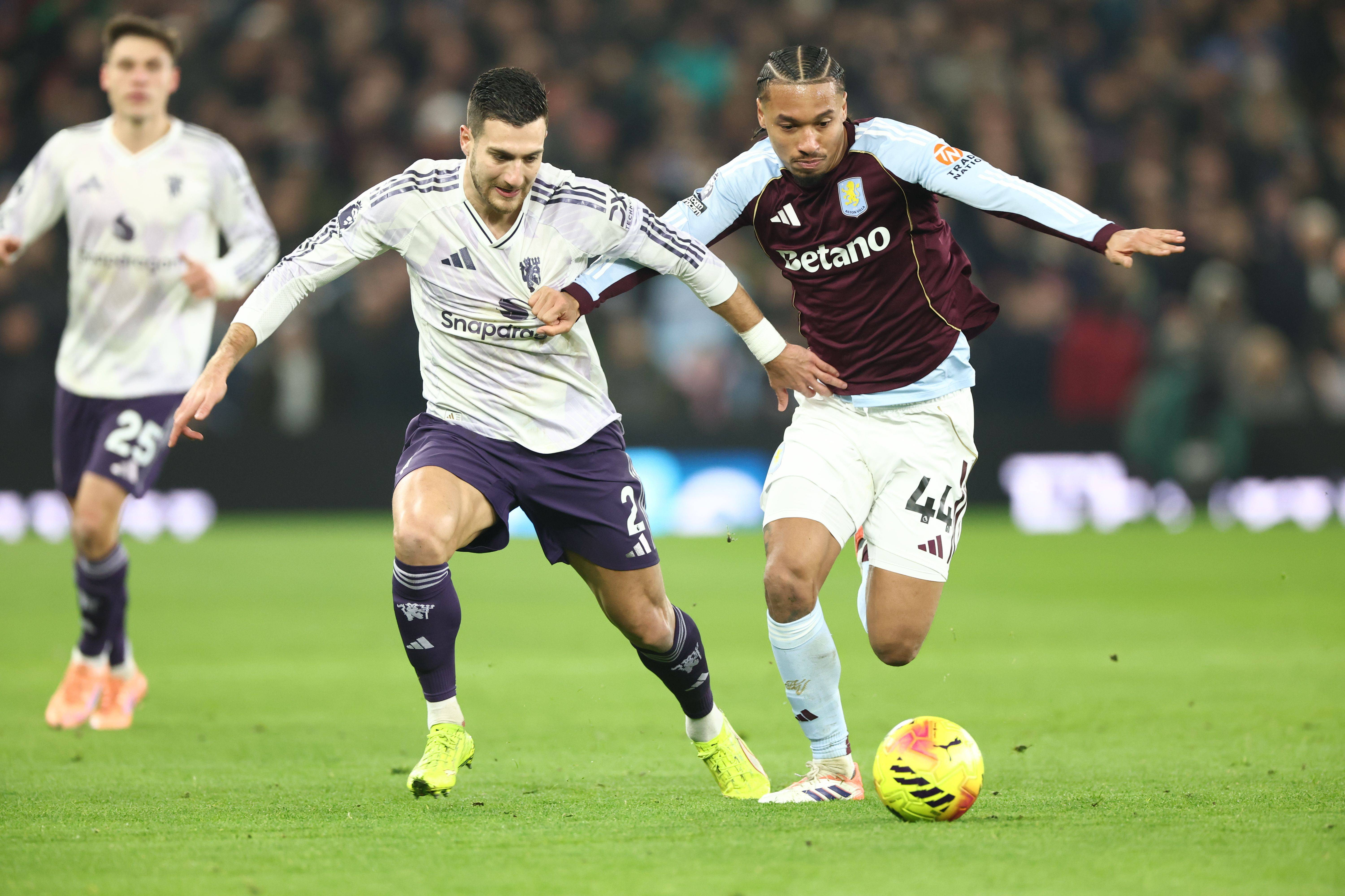 Aston Villa - Manchester United, ACUM pe VOYO. Meci complicat pentru echipa lui Ruben Amorim