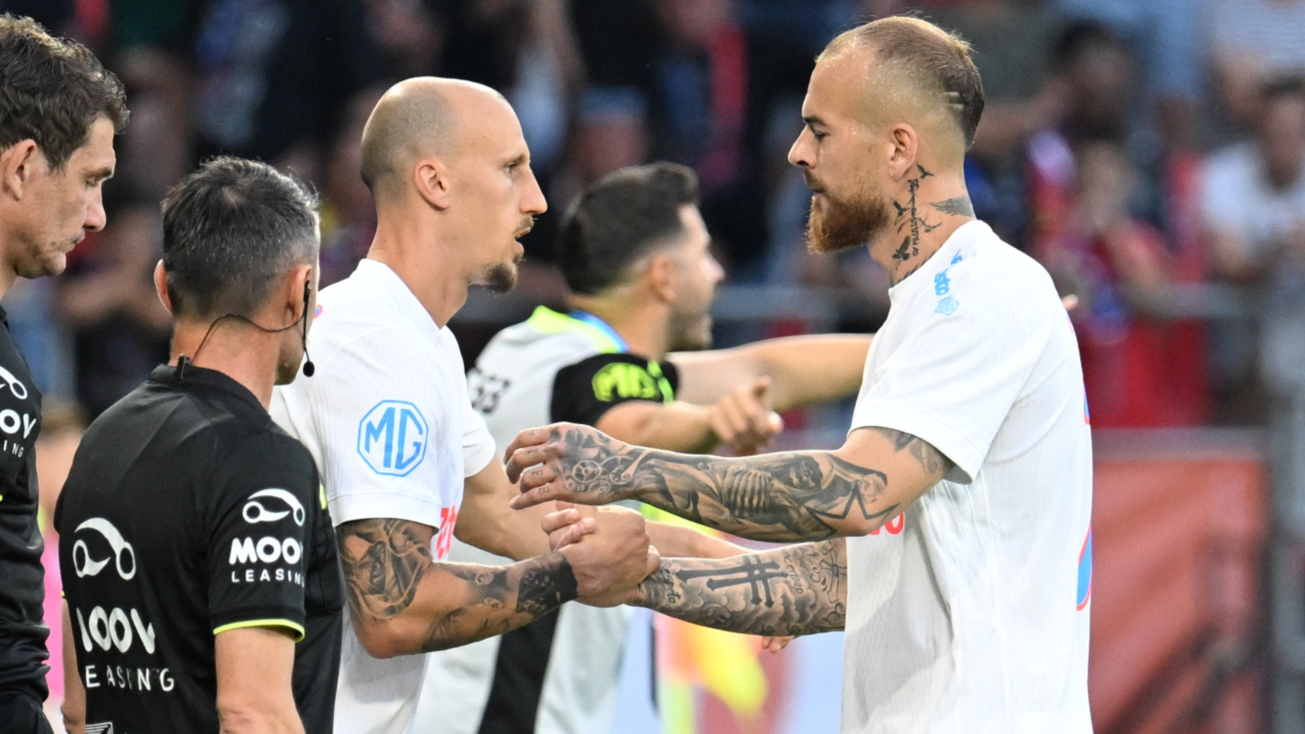 E gata! FCSB a anunțat ce se &icirc;nt&acirc;mplă cu Vlad Chiricheș și Denis Alibec