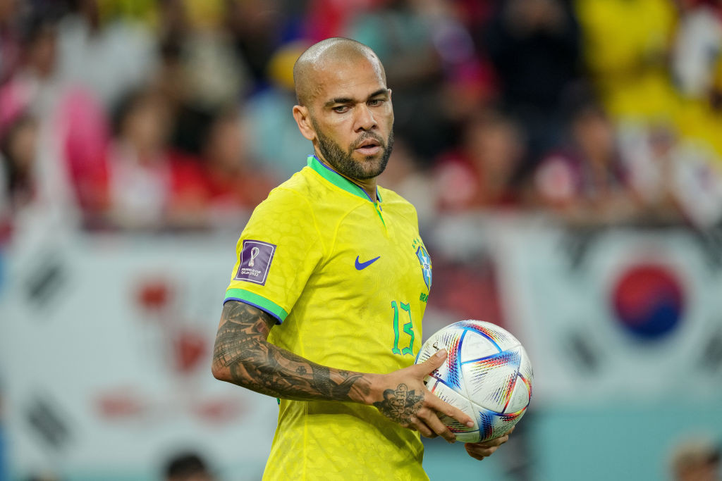 Dani Alves nu se mulțumește să fie doar predicator! Cumpără un club din Portugalia și va juca la 42 de ani