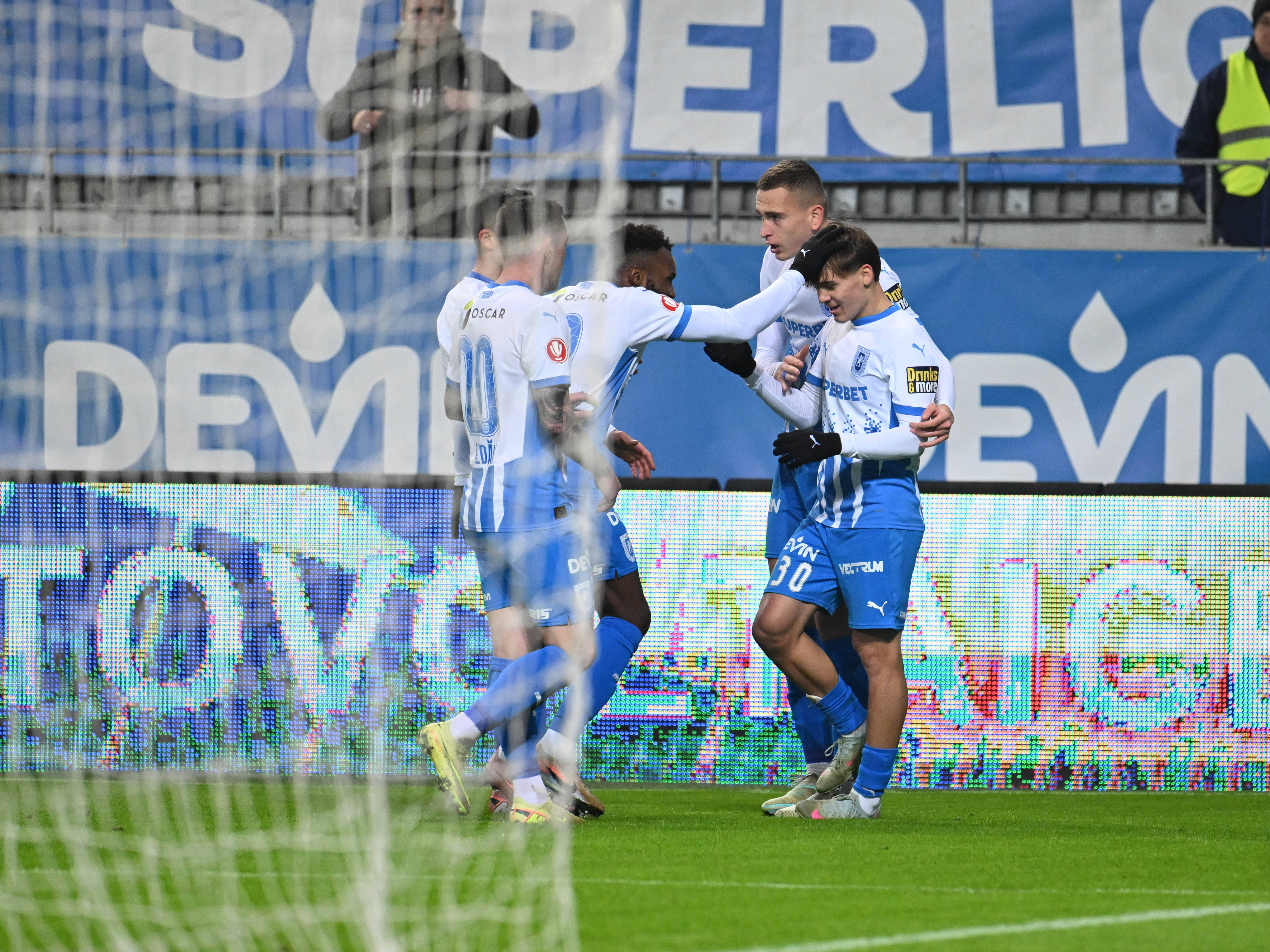 David Matei, primele goluri din Superliga &icirc;n Universitatea Craiova - Csikszereda! Puștiul oltenilor a făcut spectacol &icirc;n prima repriză