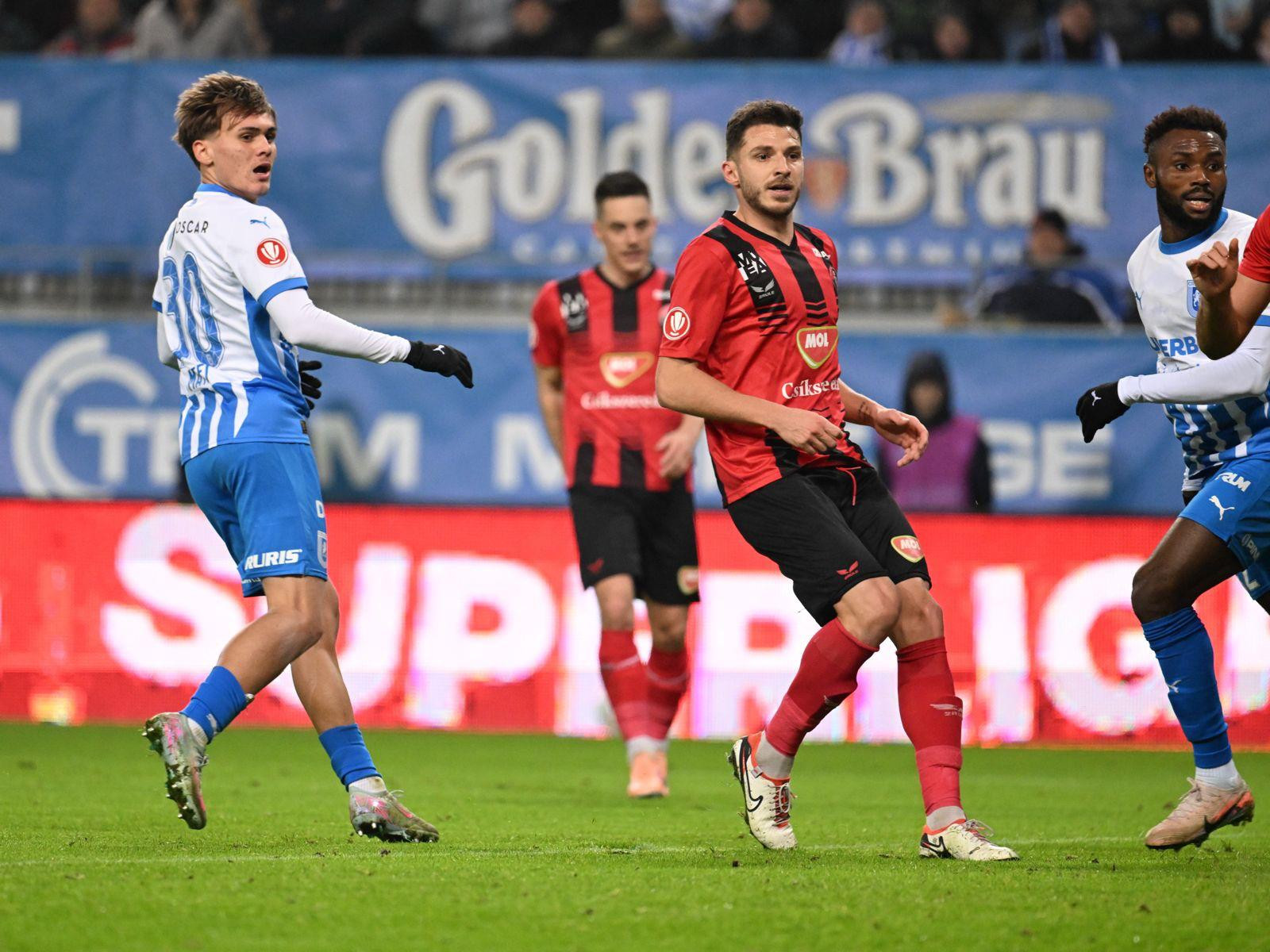 U Craiova - Csikszereda 4-0, ultimul meci al Superligii &icirc;n 2025. Spectacol total &icirc;n Bănie