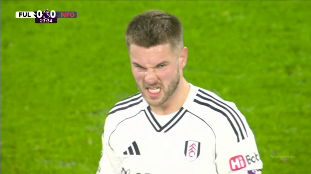 Imagini-horror &icirc;n Premier League! Și-a fracturat degetul, dar ce a urmat a șocat pe toată lumea