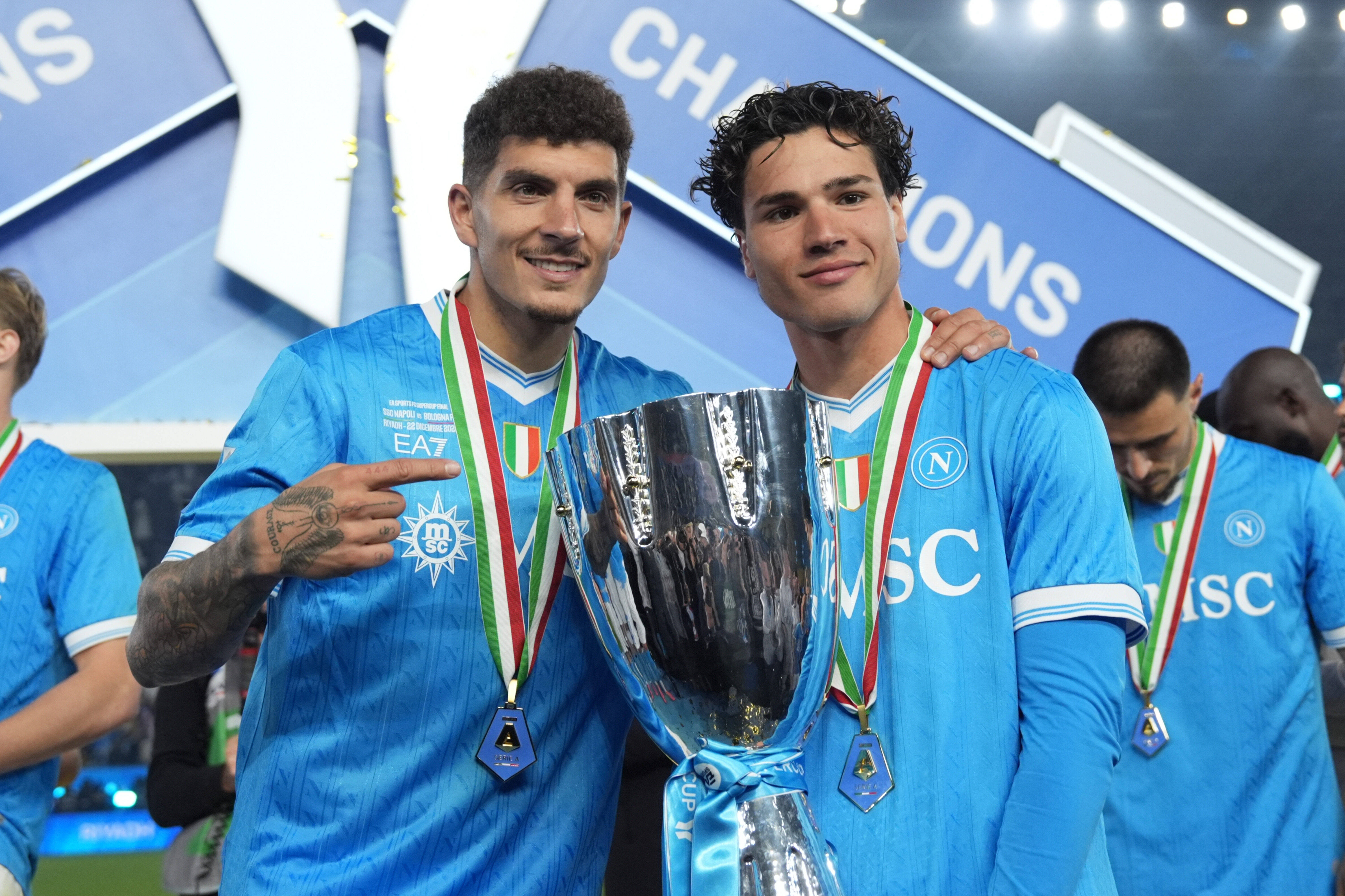 Vă rugăm să returnați fotbalul fanilor! Cristi Pintea scrie despre finala Supercupei Italiei