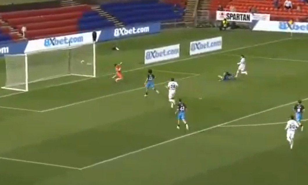 &rdquo;Miracol&rdquo; de Crăciun: meci cu NOUĂ goluri, decis &icirc;n minutul 90+6, la ultima fază! &rdquo;O rușine!&rdquo;