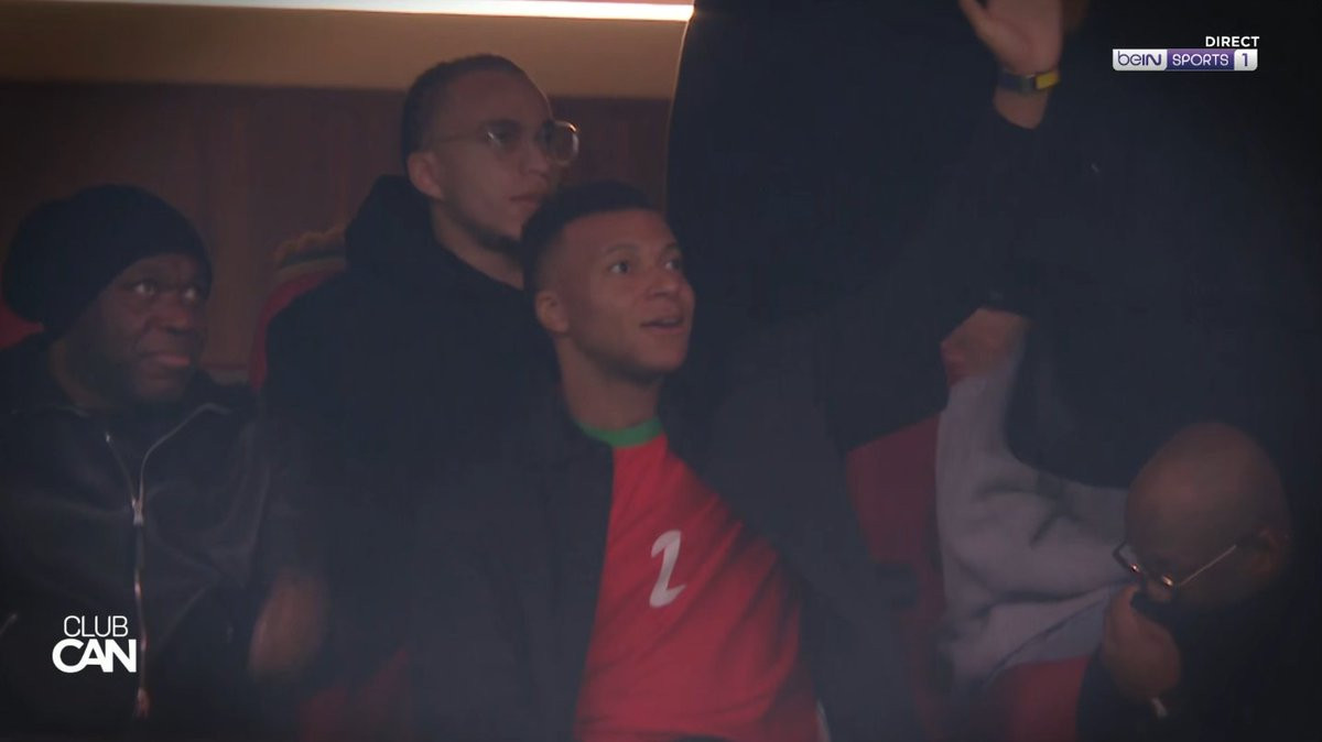 Kylian Mbappe, &icirc;n tribune la Cupa Africii! Cu ce tricou a apărut starul lui Real Madrid