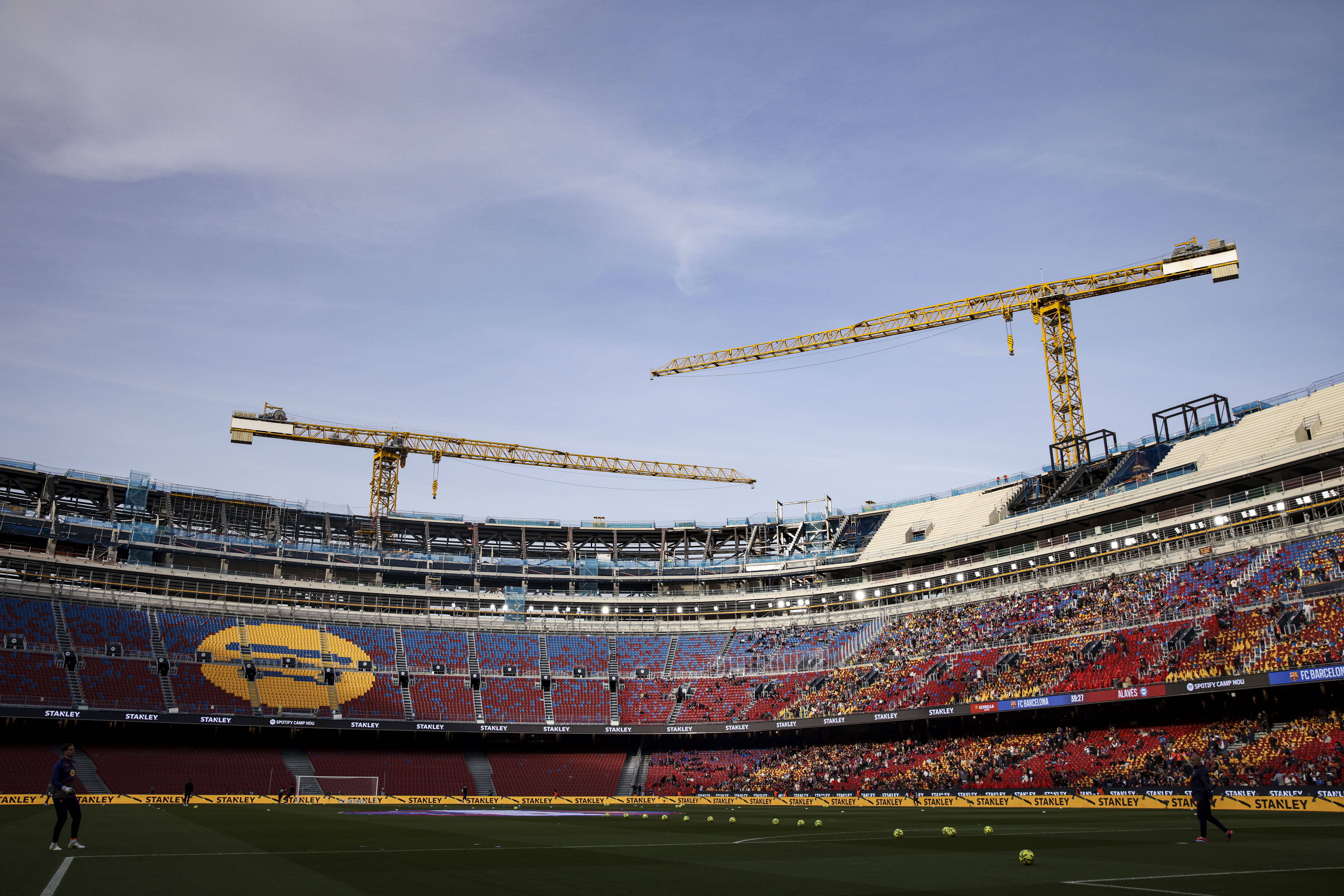 Ce capacitate va avea Camp Nou &icirc;n primul meci oficial din 2026