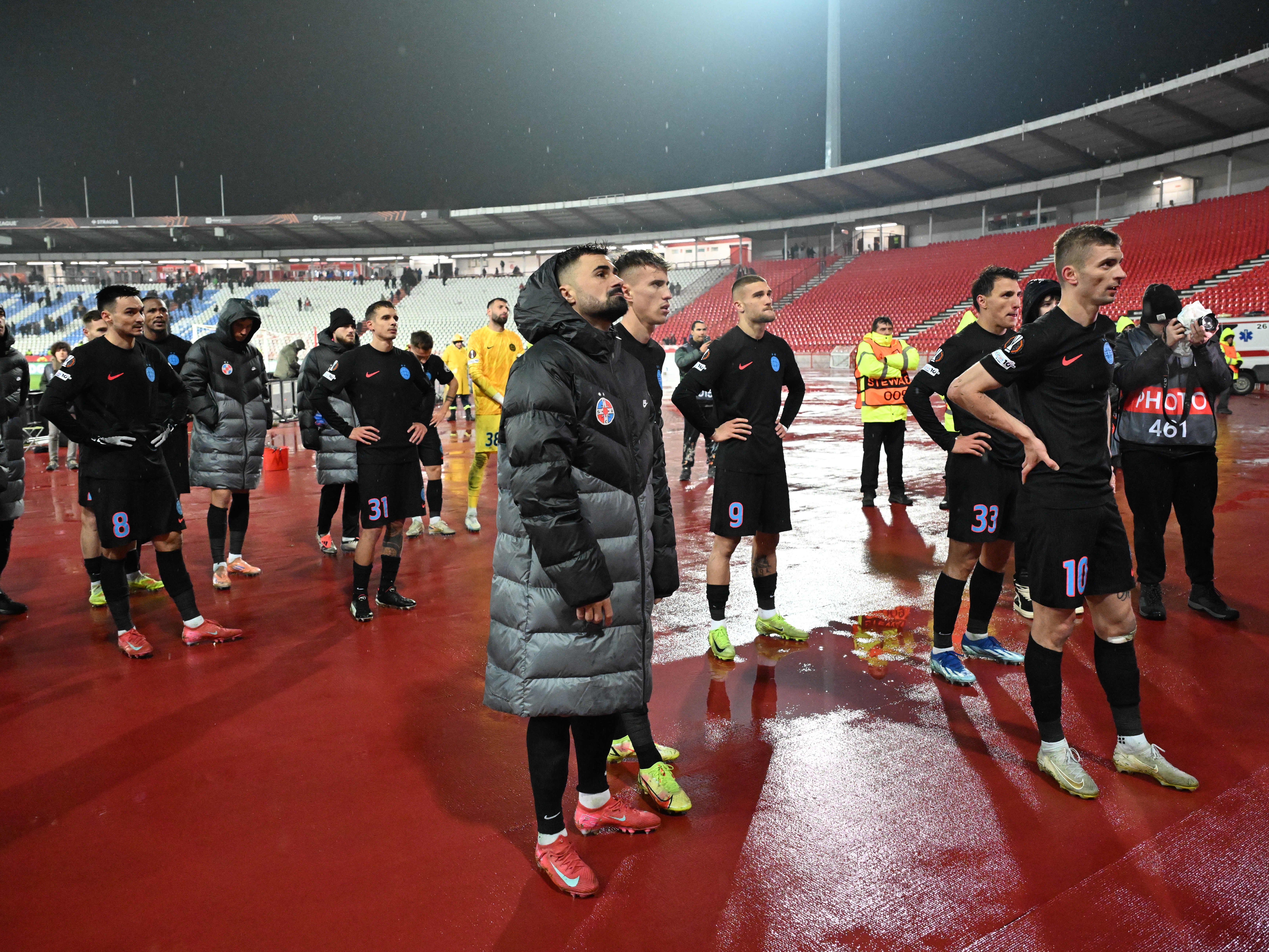 Alarmă la FCSB! 9 jucători pot pleca gratis &icirc;n 2026