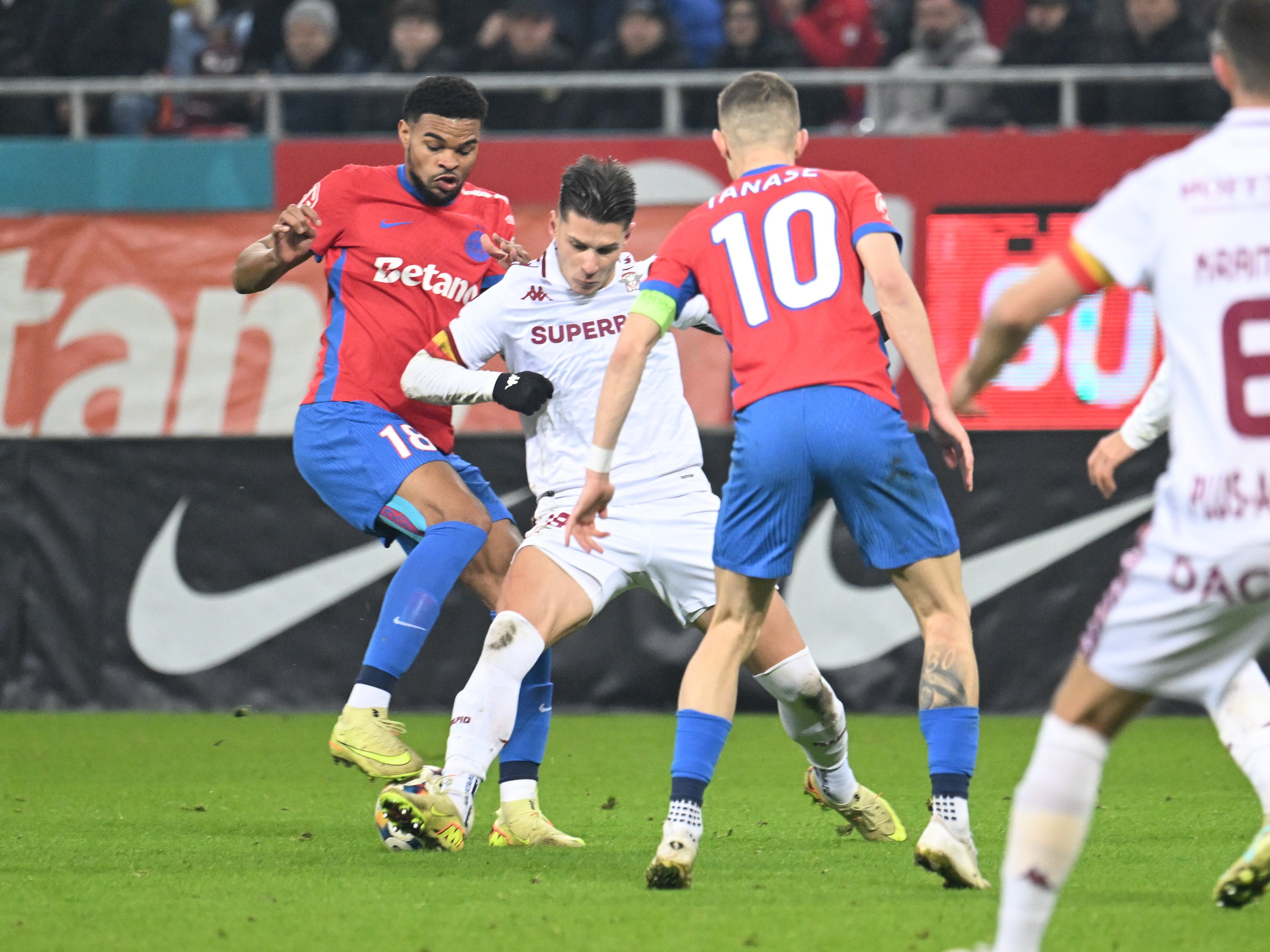 Gigi Becali i-a pus contractul pe masă, dar el a ales să plece! Ruptură definitivă la FCSB: &bdquo;E jucător liber!&rdquo;