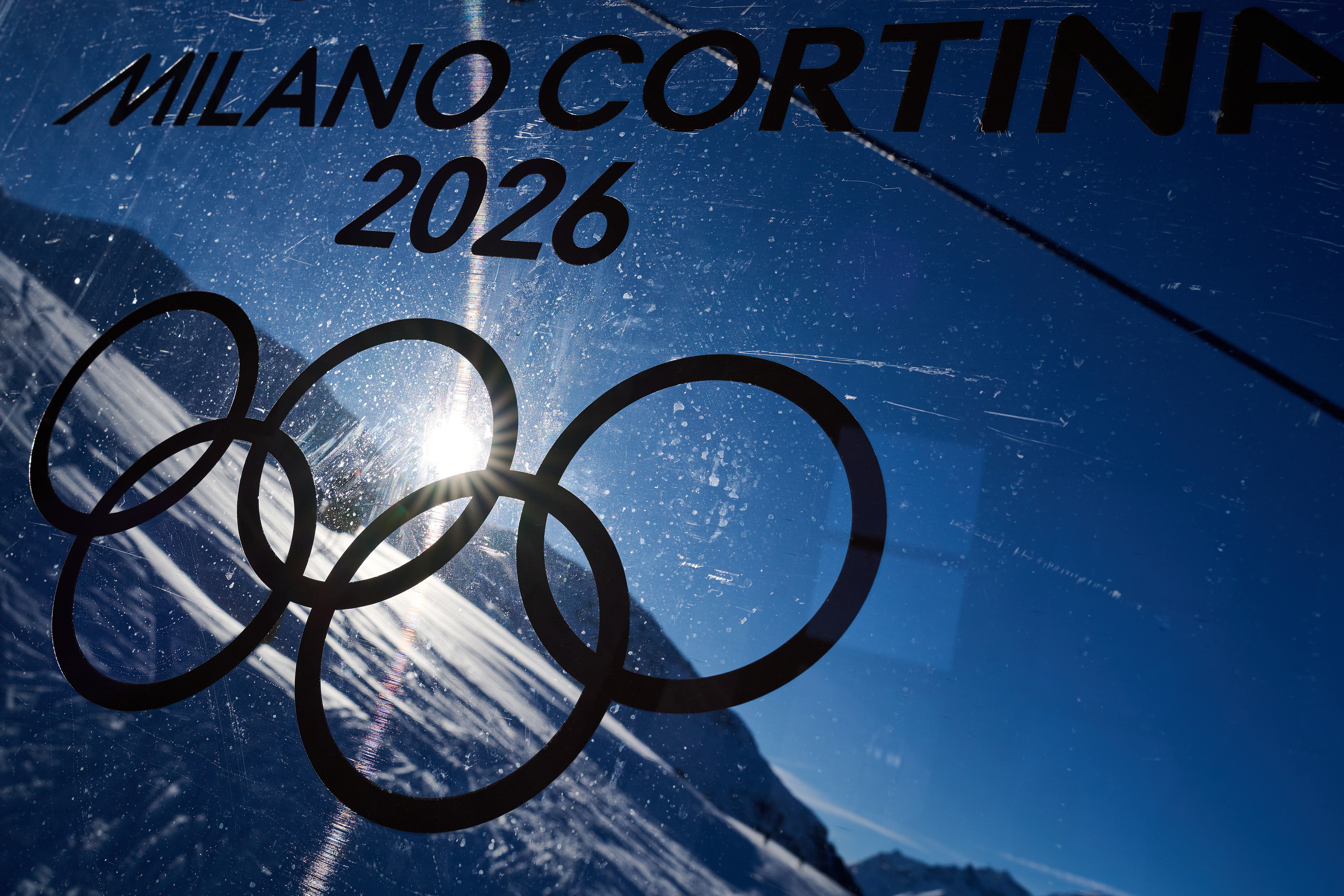 Sportivii ruşi nu vor putea reprezenta Rusia la JO 2026: care este motivul