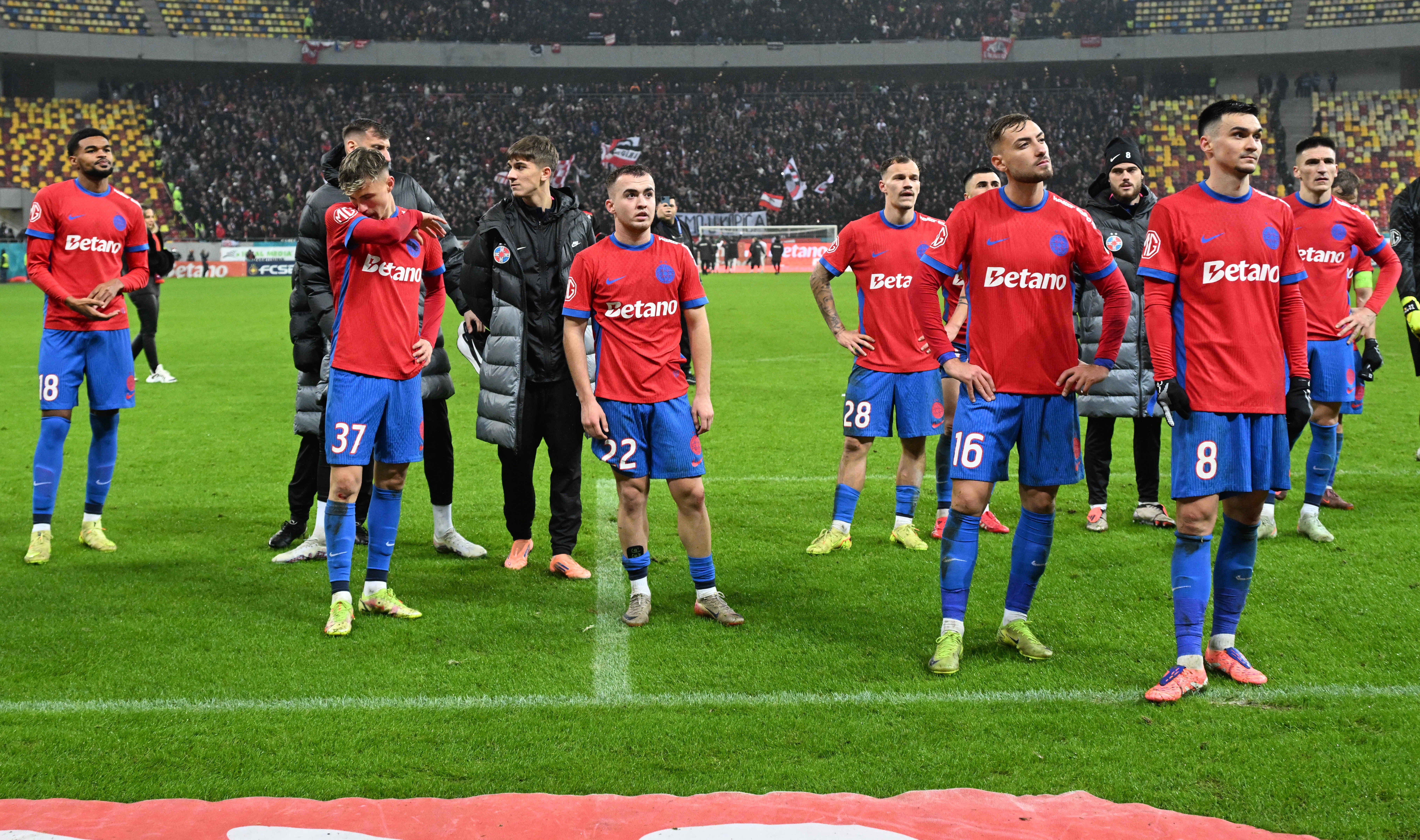 Mihai Stoica a izbucnit &icirc;n direct! Jucătorul de la FCSB care l-a scos din minți: &rdquo;Nu am ce să discut&rdquo;
