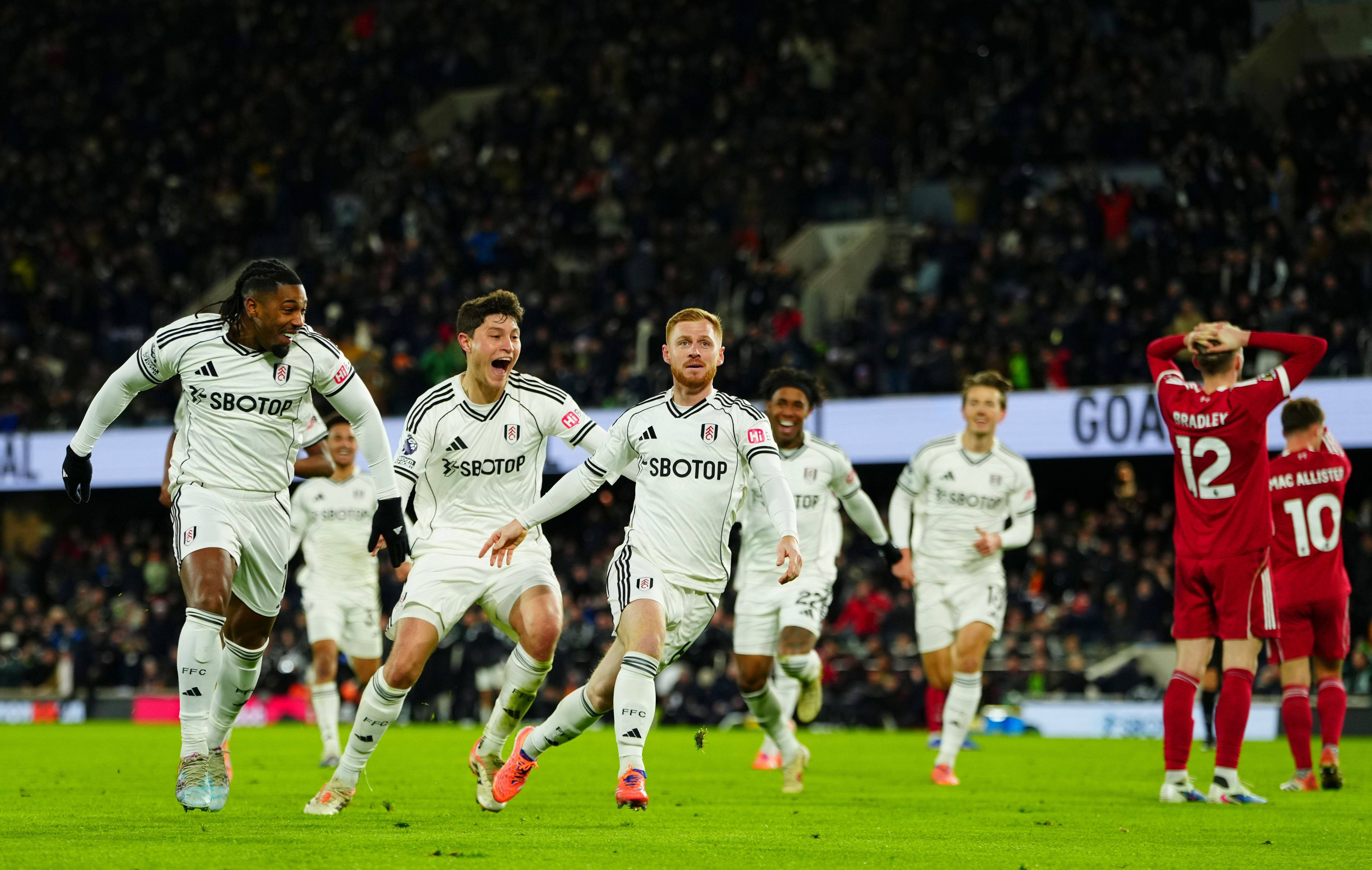Fulham - Liverpool 2-2 | BOMBA de la distanță care a răpit victoria &bdquo;cormoranilor&rdquo;! Spectacol și &icirc;n celelalte meciuri din Premier League