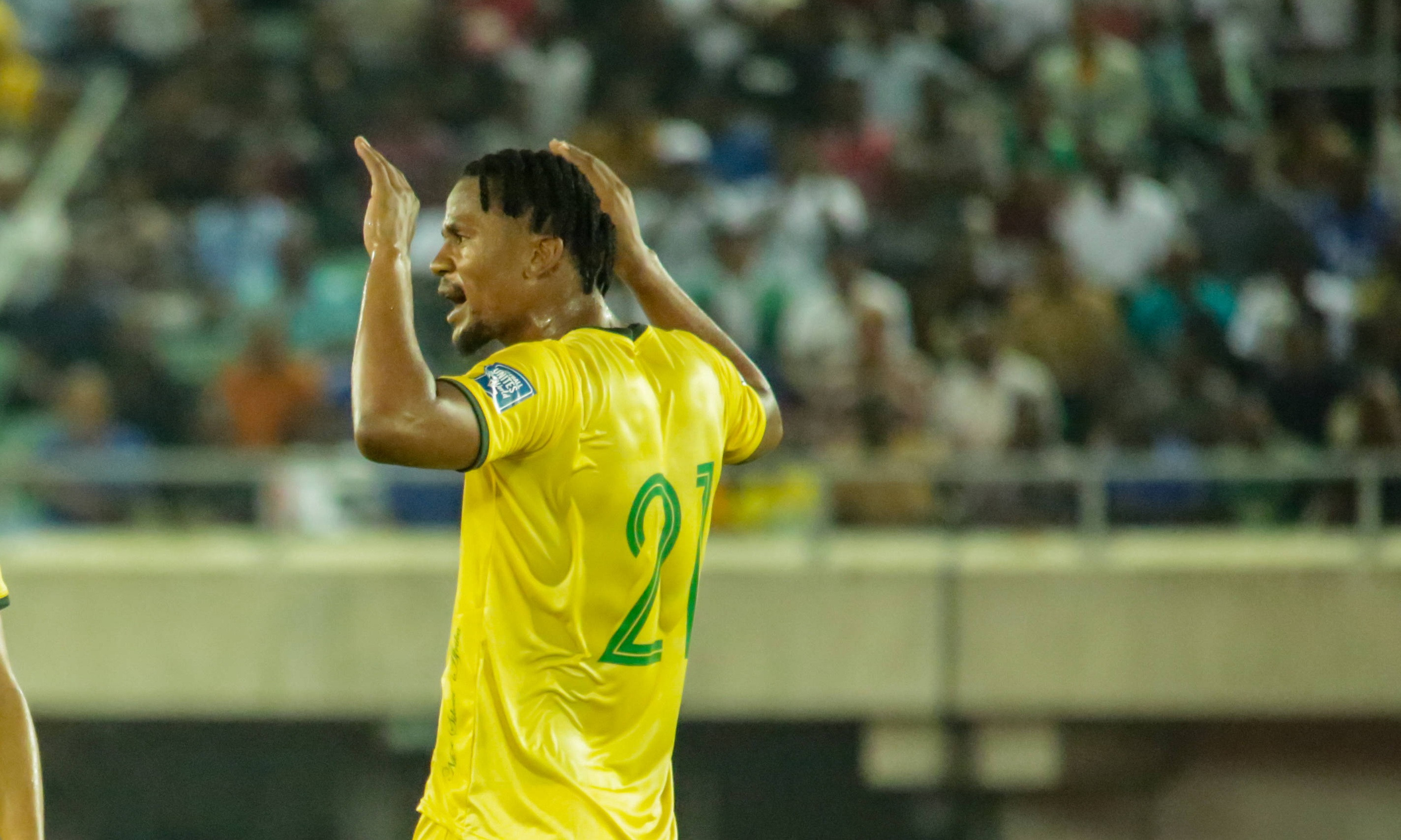 Veste proastă pentru FCSB! Ngezana s-a accidentat la Cupa Africii