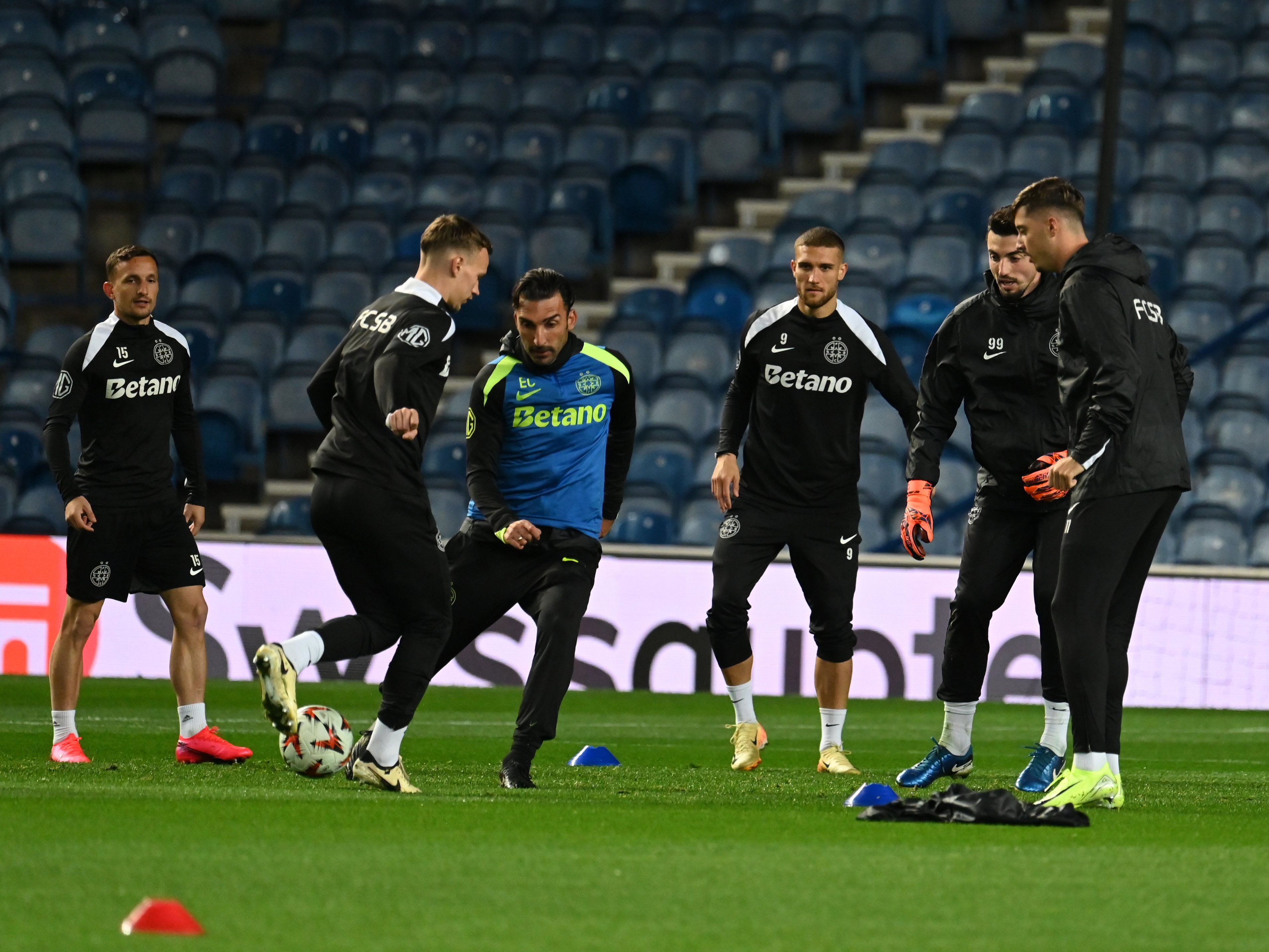 FCSB, dată &icirc;n judecată! Fostul portar al campioanei &icirc;și cere banii la un an după plecare. Suma pretinsă