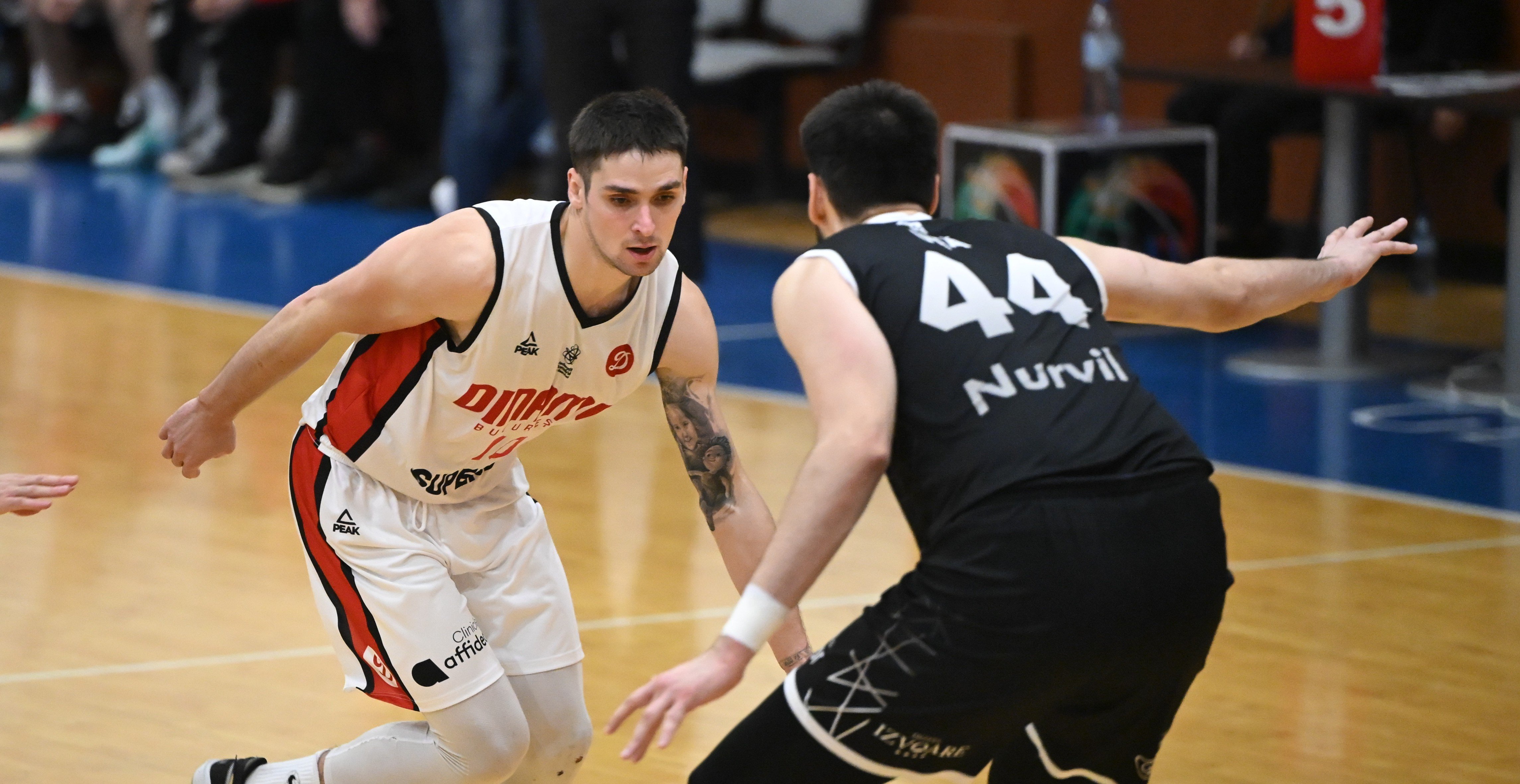 CSM Oradea și CS Dinamo, victorii &icirc;n Liga Națională de baschet masculin