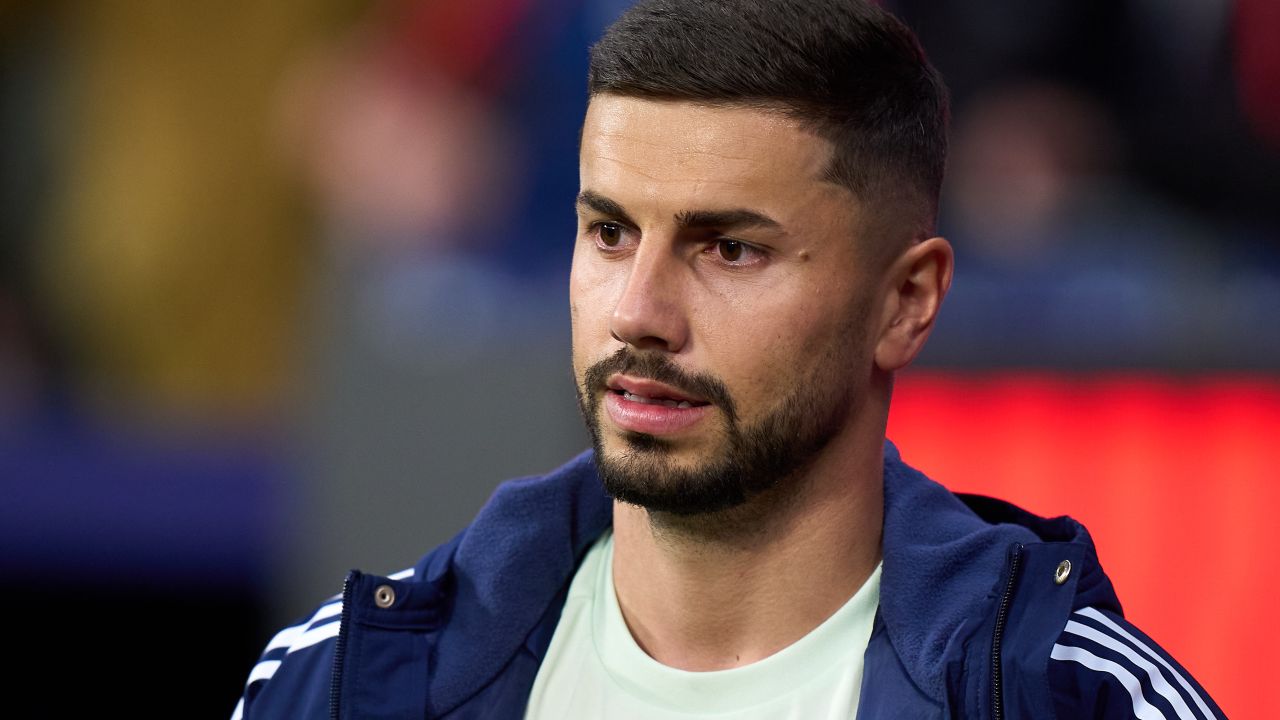 Horațiu Moldovan a plecat de la Atletico Madrid. A fost prezentat oficial la noua echipă
