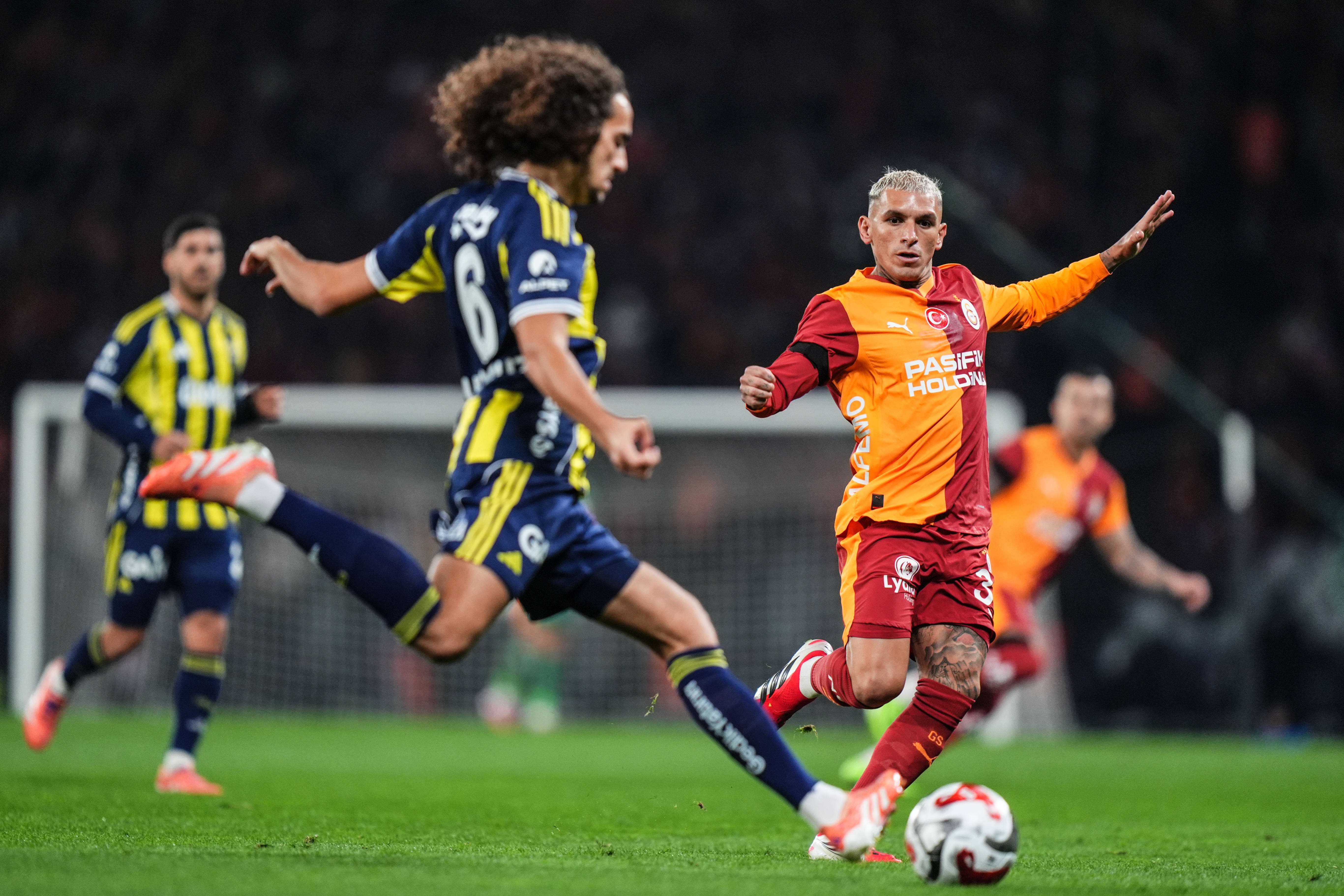 Galatasaray - Fenerbahce 0-1, ACUM, &icirc;n direct pe VOYO. Guendouzi deschide scorul &icirc;n Supercupa Turciei