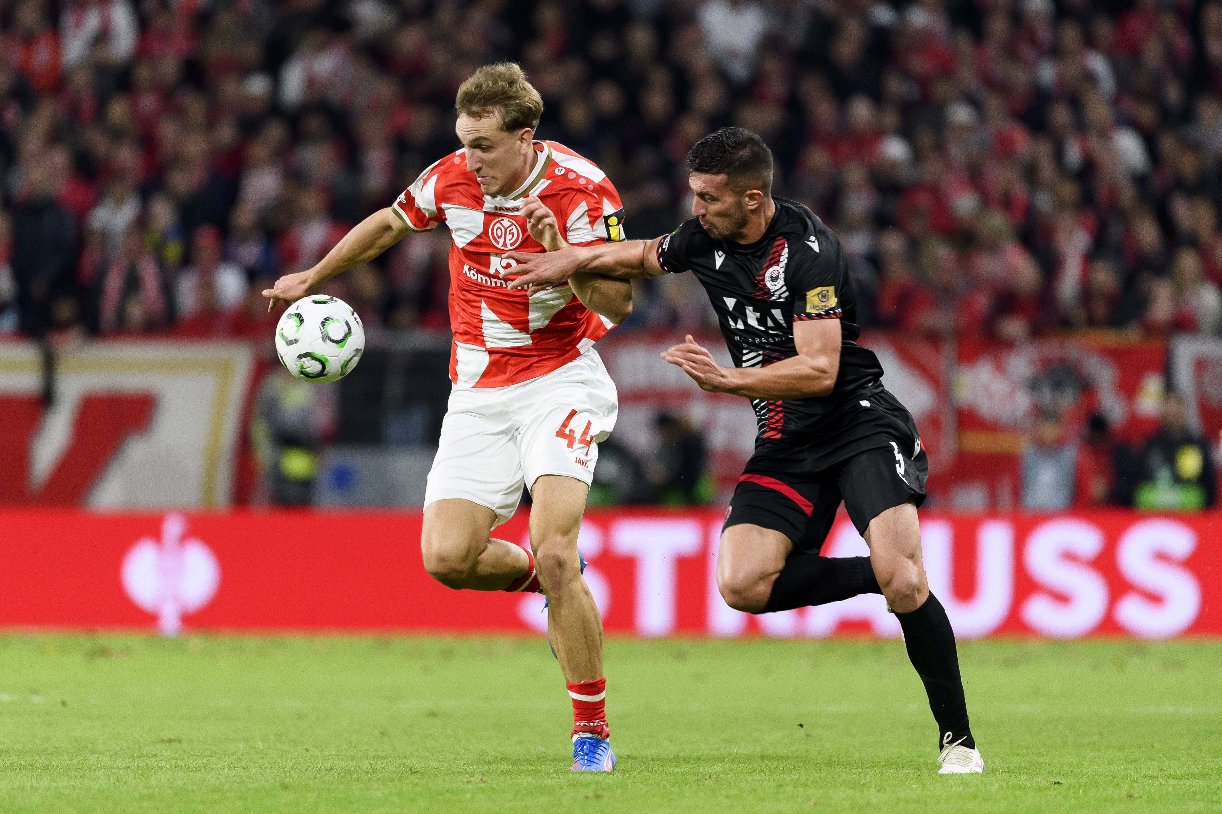 CFR Cluj și-a adus tanc &icirc;n apărare! Campionul prezentat azi de ardeleni