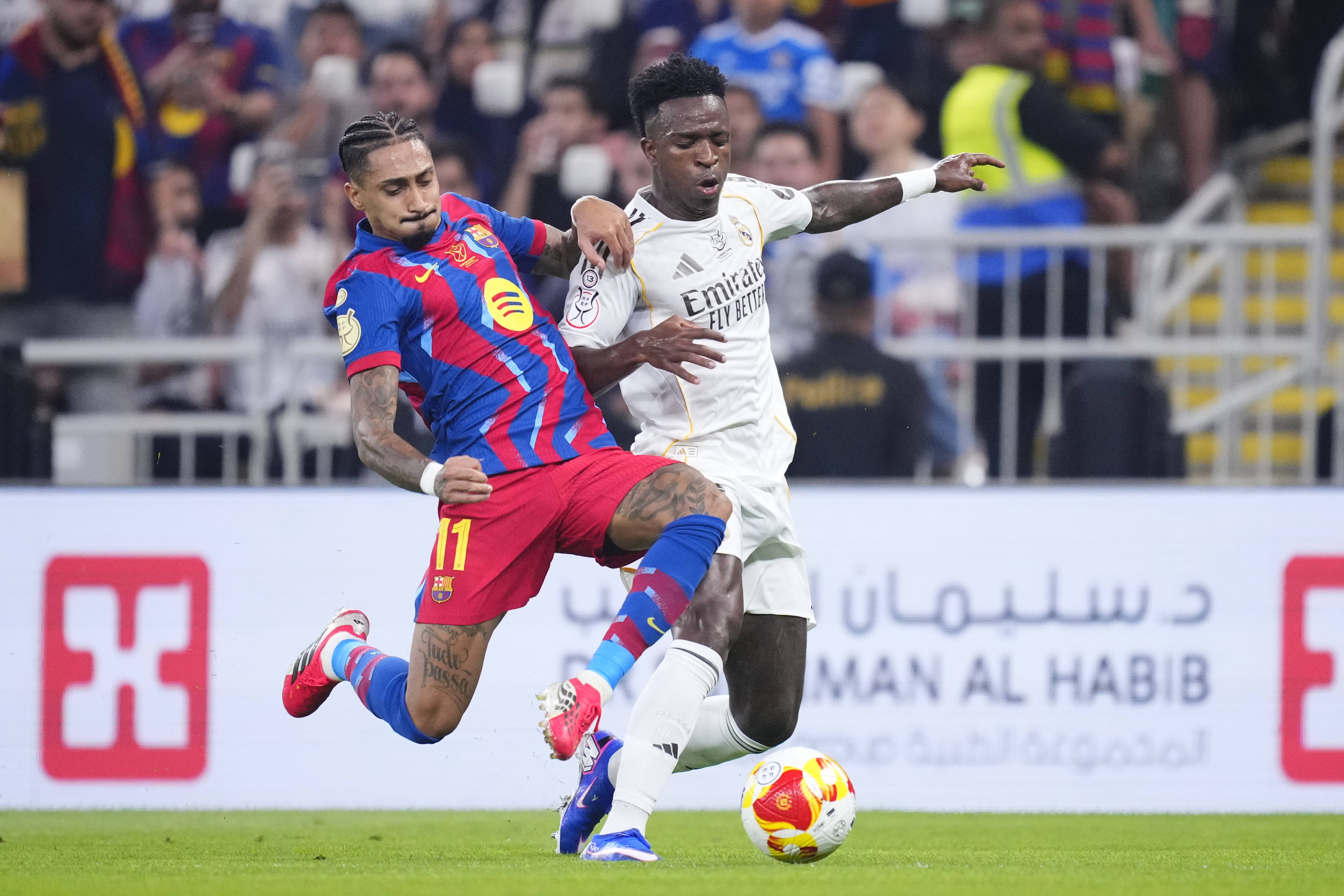 Barcelona - Real Madrid 1-1, pe Sport.ro, acum! Raphinha deschide scorul &icirc;n El Clasico după o mare ratare. Vinicius dă replica
