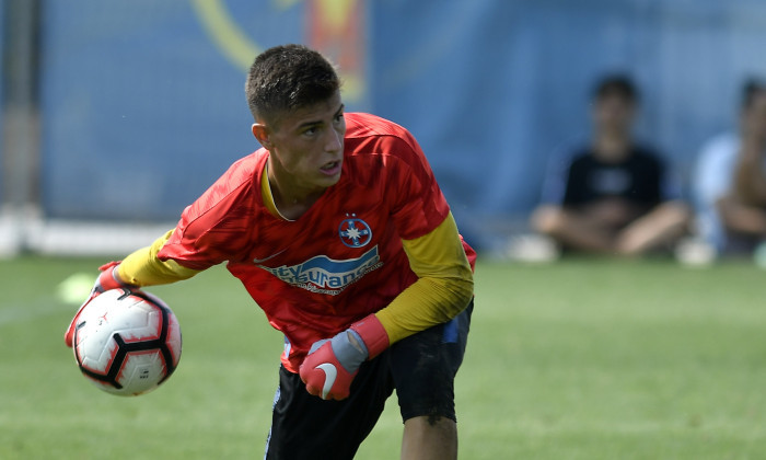 OUT! Fostul portar de la FCSB nu a prins niciun minut &icirc;n acest sezon și a plecat