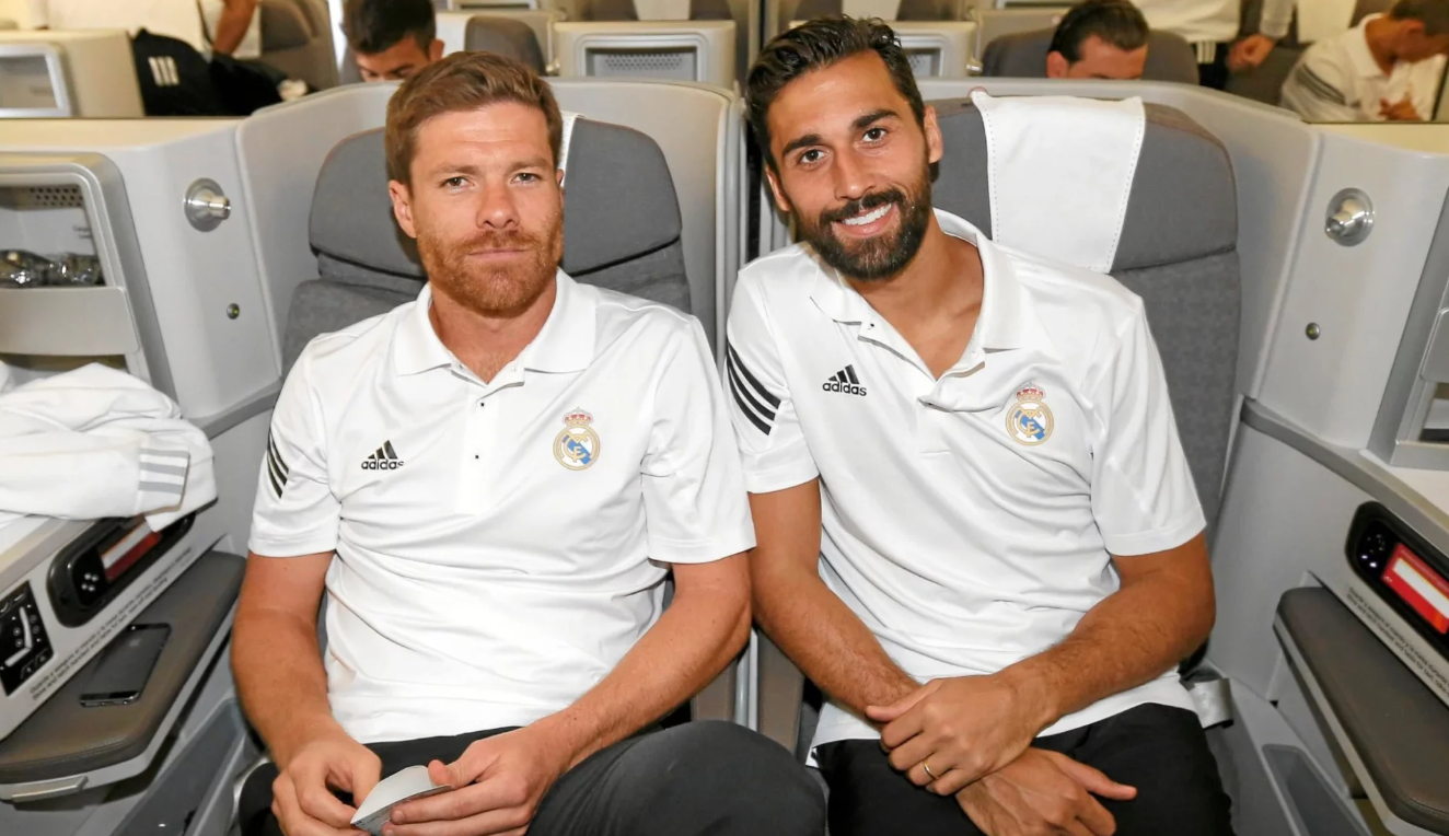 Cine este Alvaro Arbeloa, noul antrenor de la Real Madrid. Spaniolul e la prima aventură ca &bdquo;principal&rdquo;