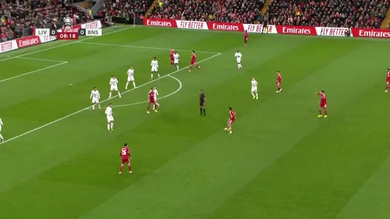 Liverpool - Barnsley, VOYO: Gol Szoboszlai (minutul 9)