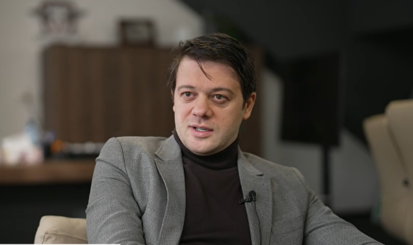 Victor Angelescu a numit echipa cu care se bate cu Rapid la titlu: &bdquo;A arătat cel mai bine!&rdquo; Ce spune despre FCSB