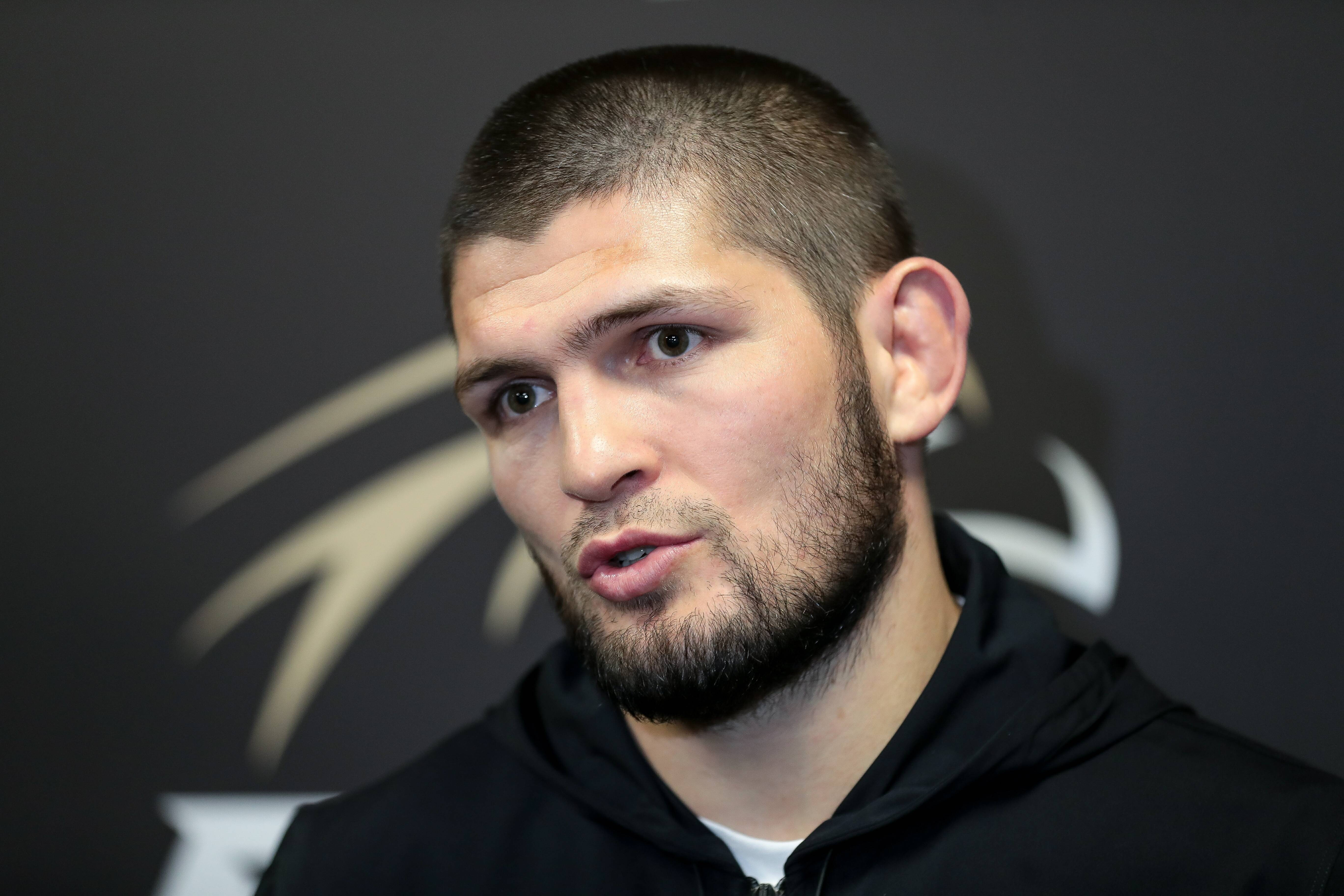 „Killer-ul” Khabib Nurmagomedov îi ia apărarea lui Xabi Alonso după demiterea de la Real Madrid: „Schimbați jucătorii, nu antrenorul!”
