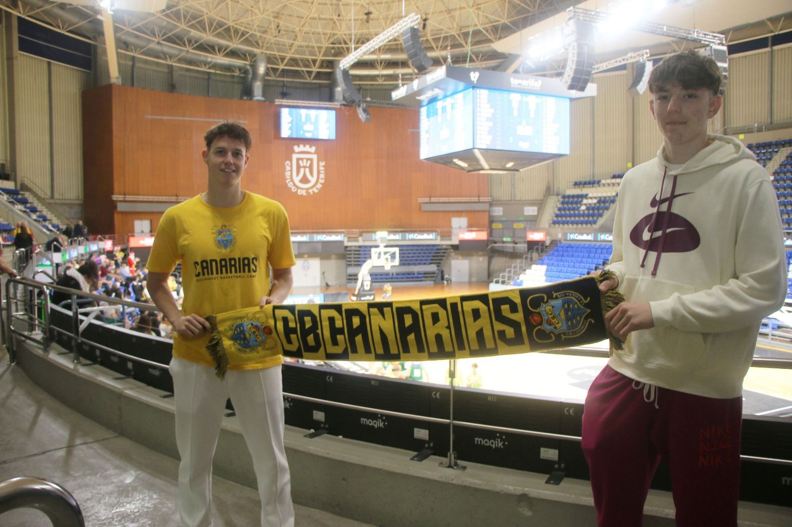 Tineri baschetbaliști români, în curtea câștigătoarei Champions League