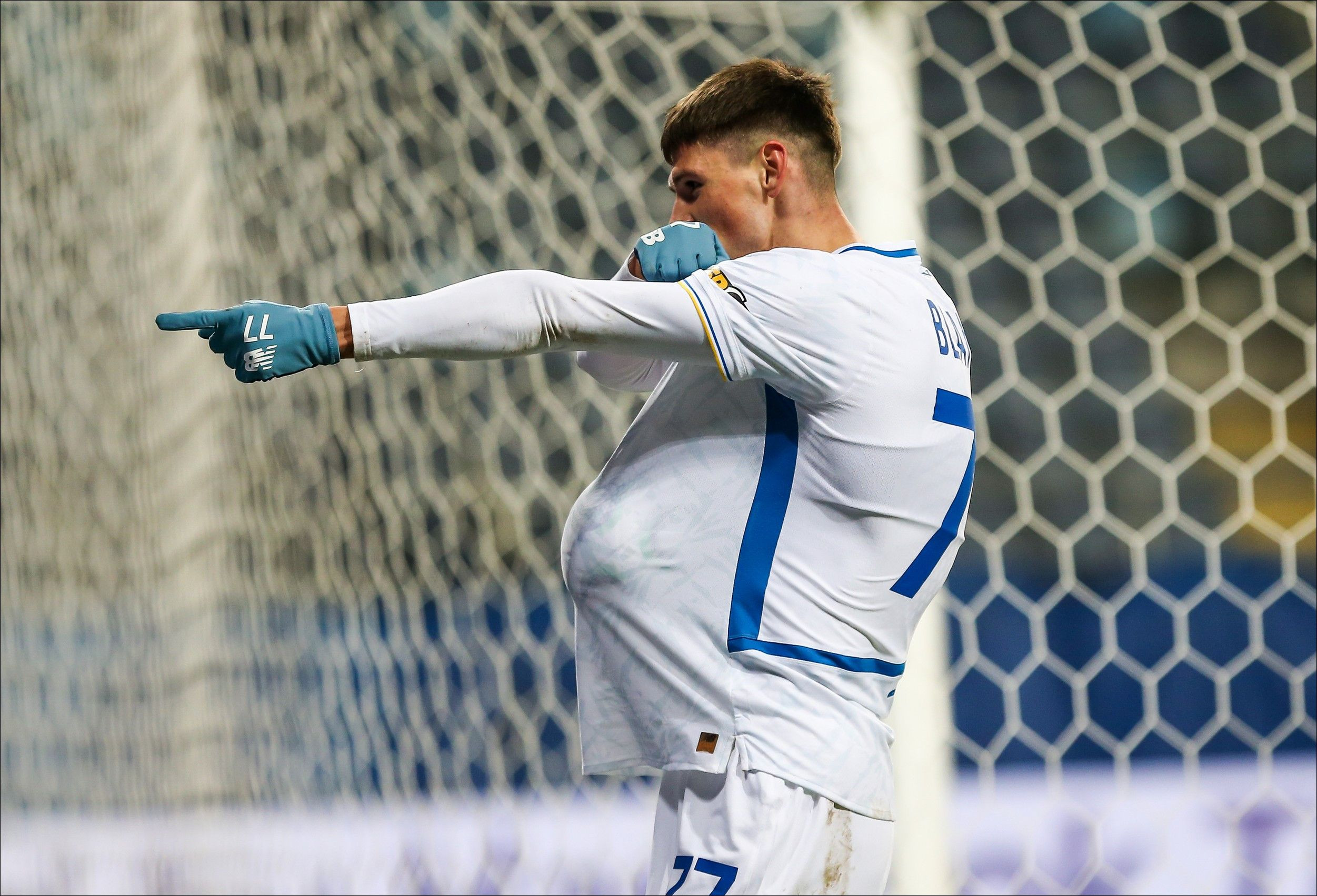 Ucrainenii au anunțat de ce depinde transferul lui Vladislav Blănuță la Dinamo: ”Povestea e departe de a fi încheiată!”