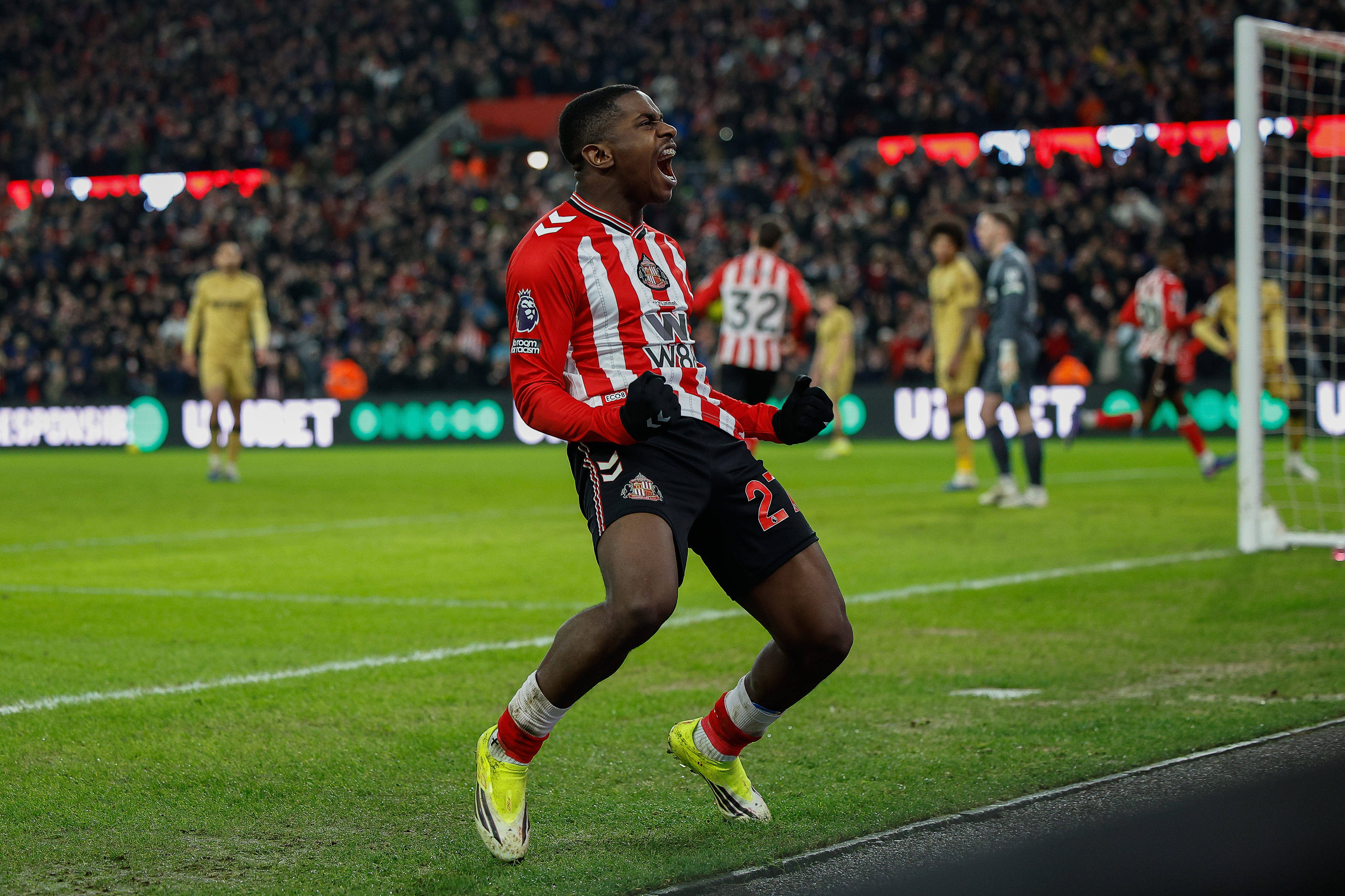 GOOOOL! Fratele „tancului” din Superliga a decis meciul în Premier League