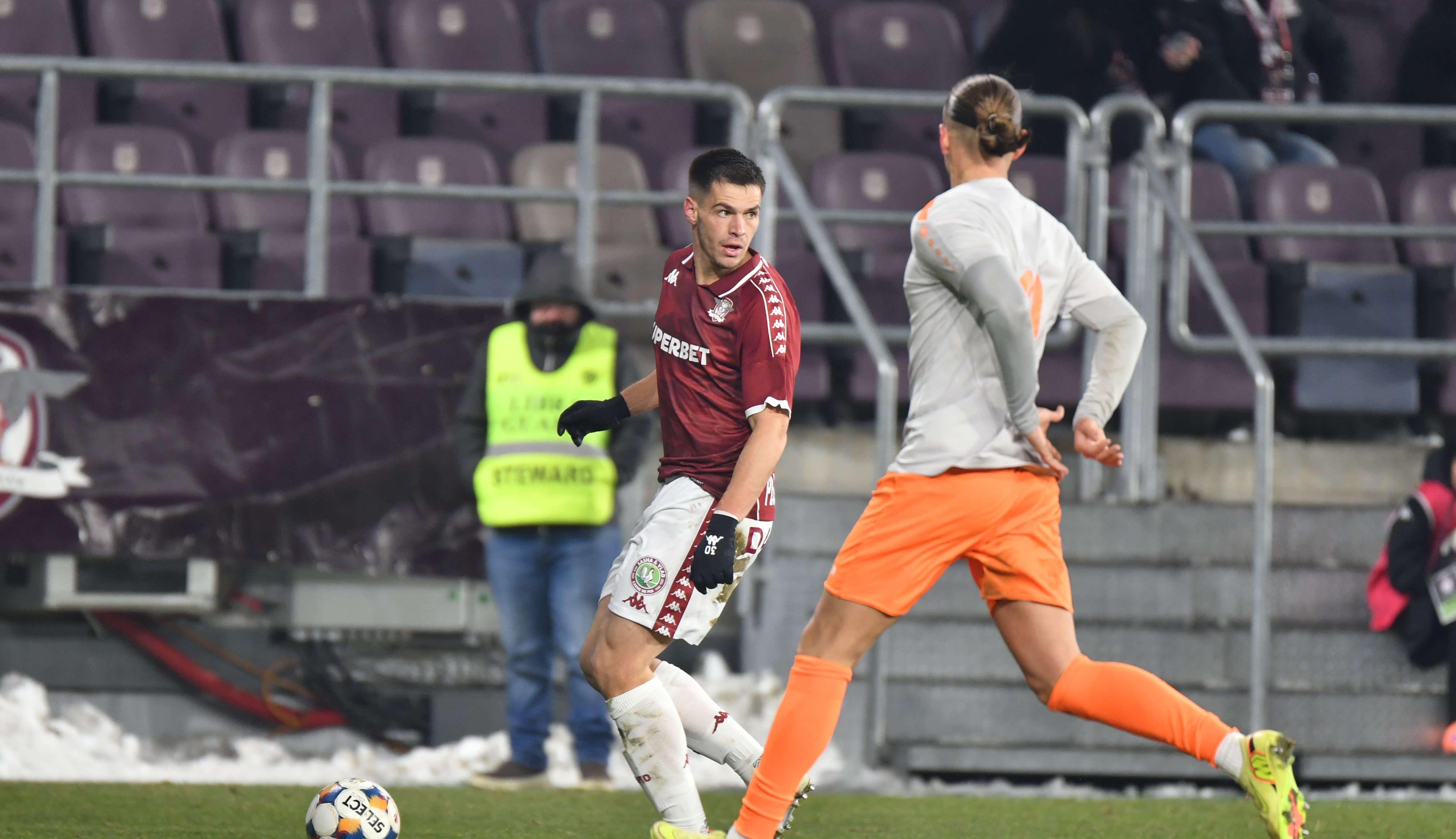 Cum s-a simțit Daniel Paraschiv la debutul în Superligă pentru Rapid: „Te obligă, iar eu sunt pregătit”