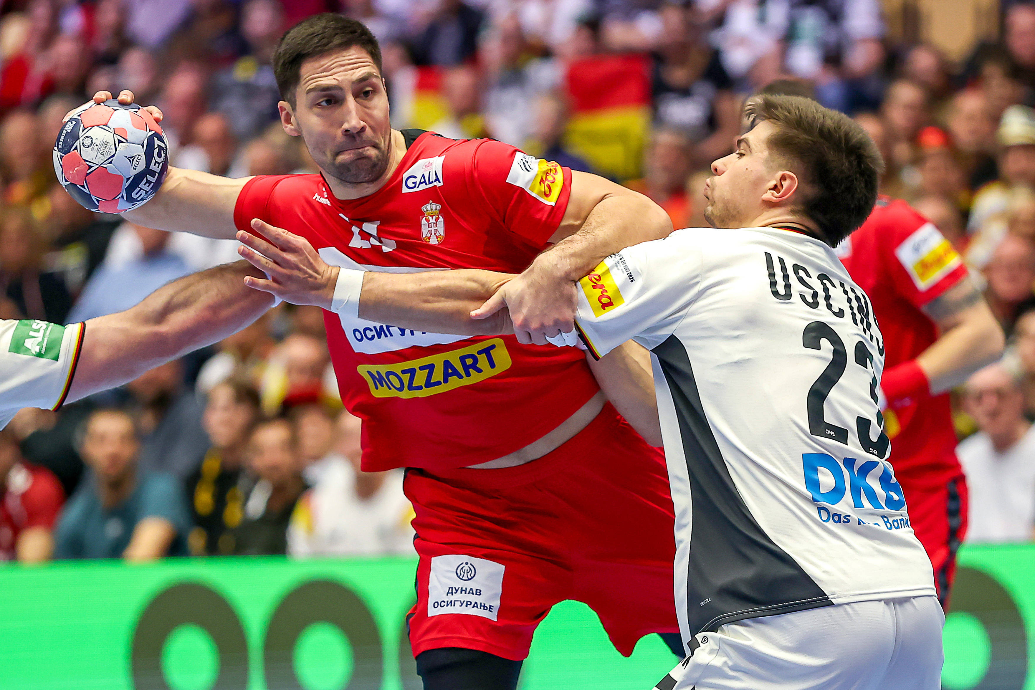 Germania conducea la pauză cu 17-13, dar sârbii i-au 'hipnotizat' pe nemți. Surpriză uriașă la Europeanul de handbal masculin (VOYO)