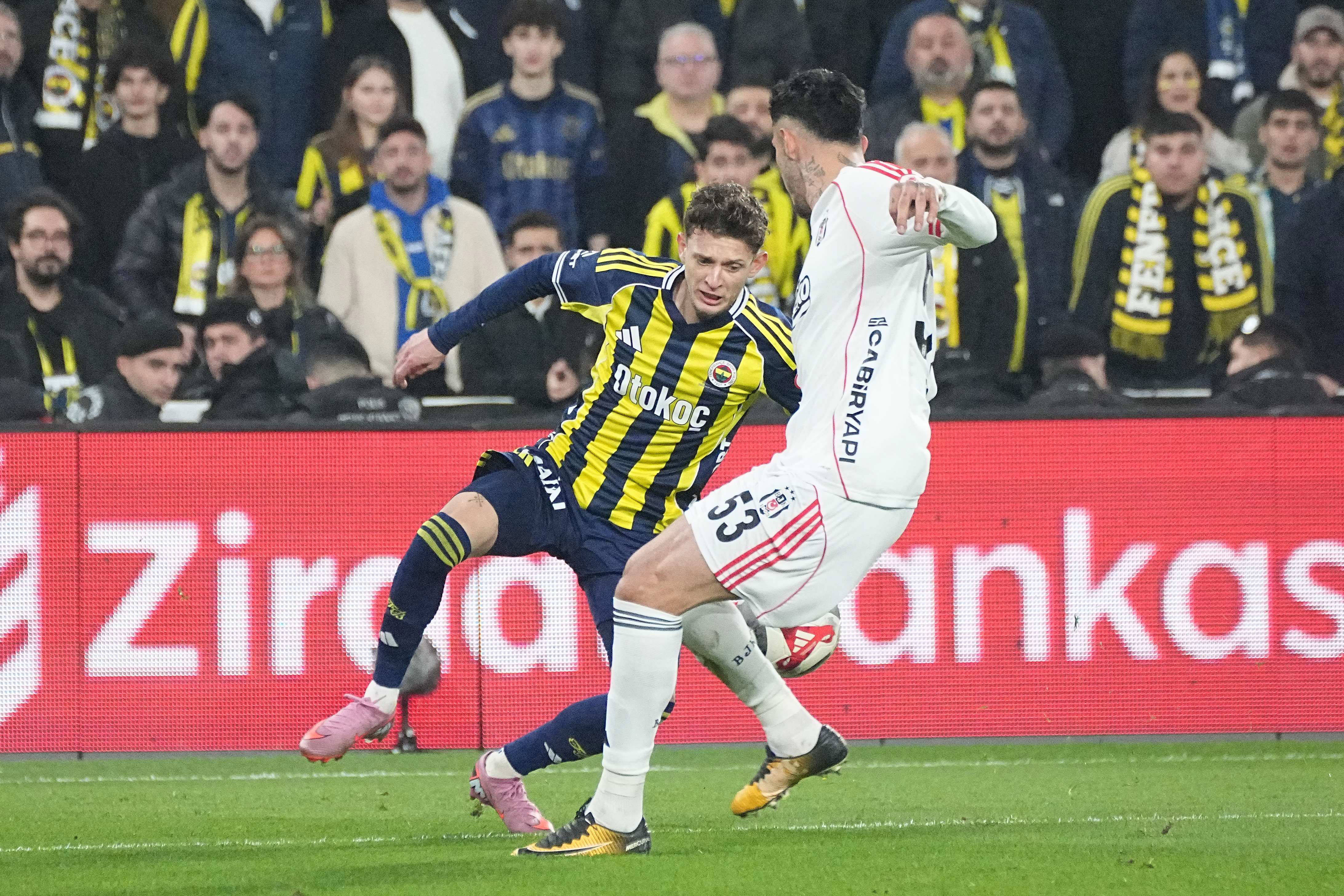 FCSB a scăpat de el! Și-a vândut mijlocașul ofensiv în Ligue 1 pentru 11 milioane de euro