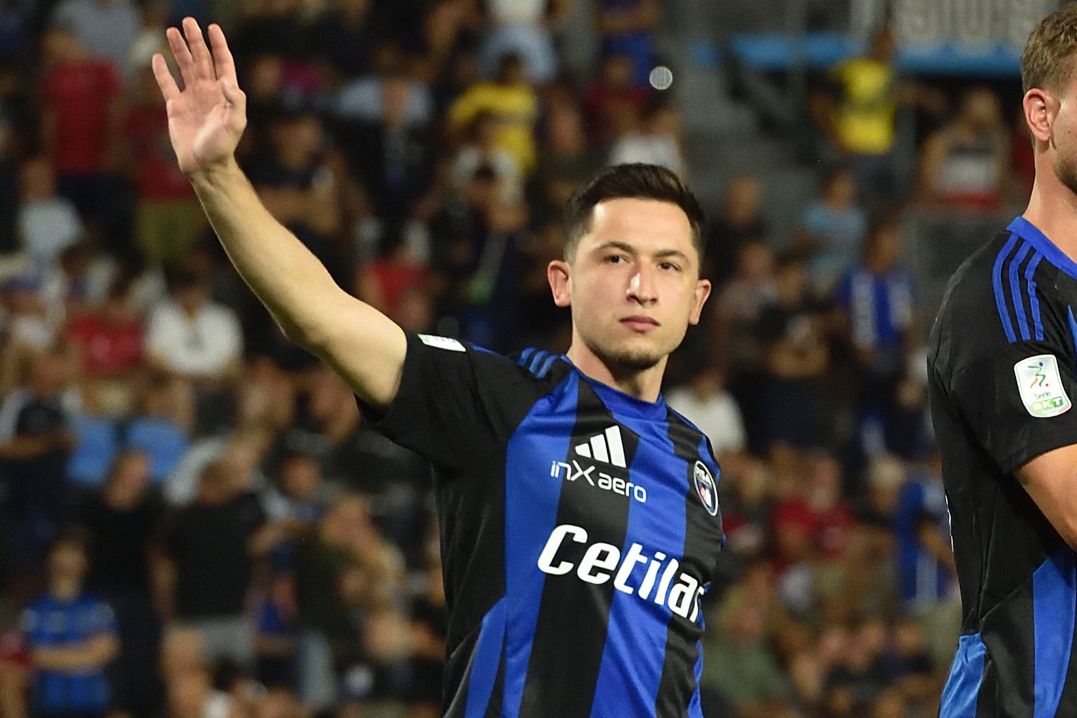 E gata! Olimpiu Moruțan vine la București și semnează