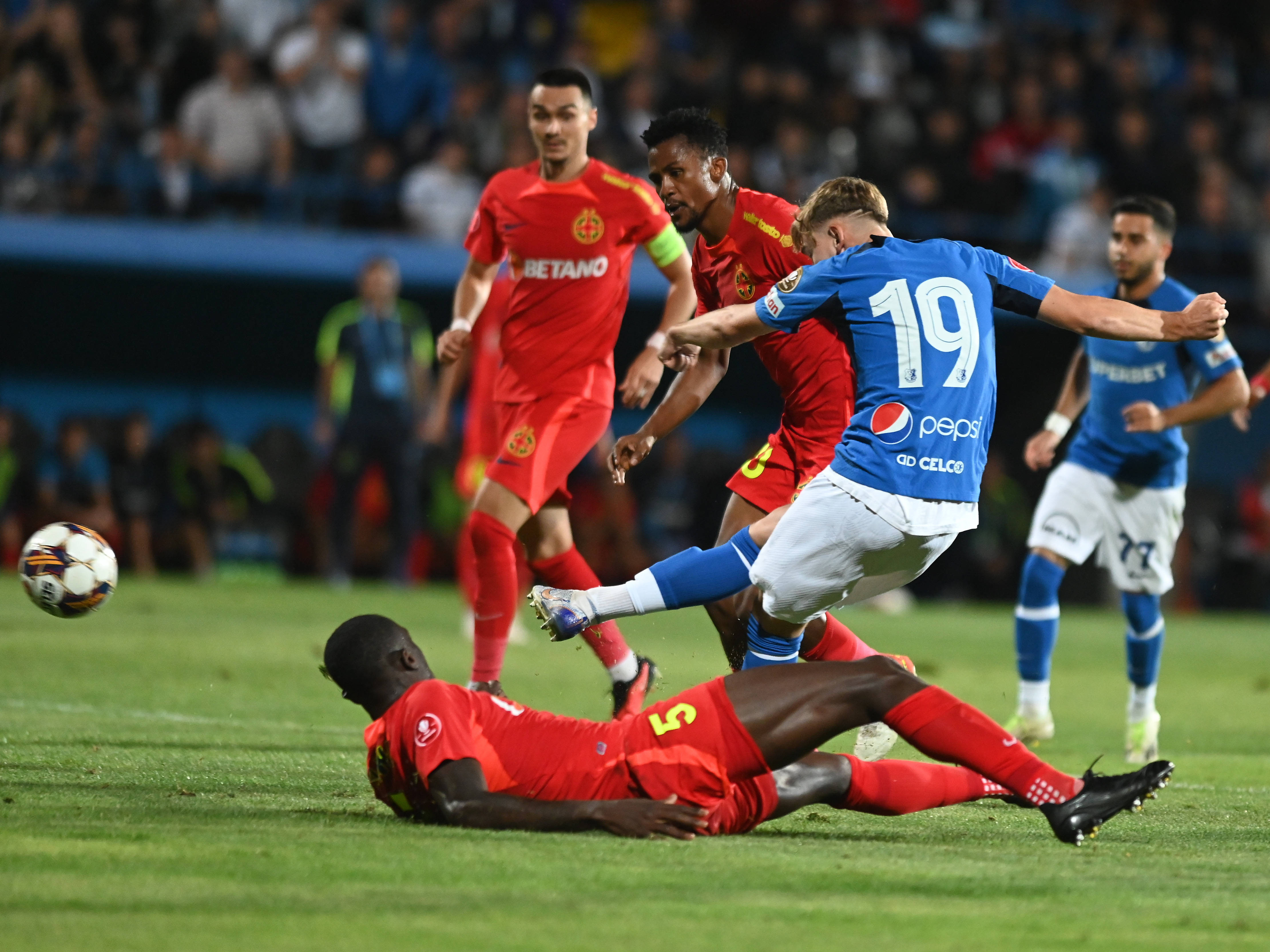 Ce s-a ales de Luca Andronache, campion al României cu Farul și fiul fostului antrenor de la FCSB