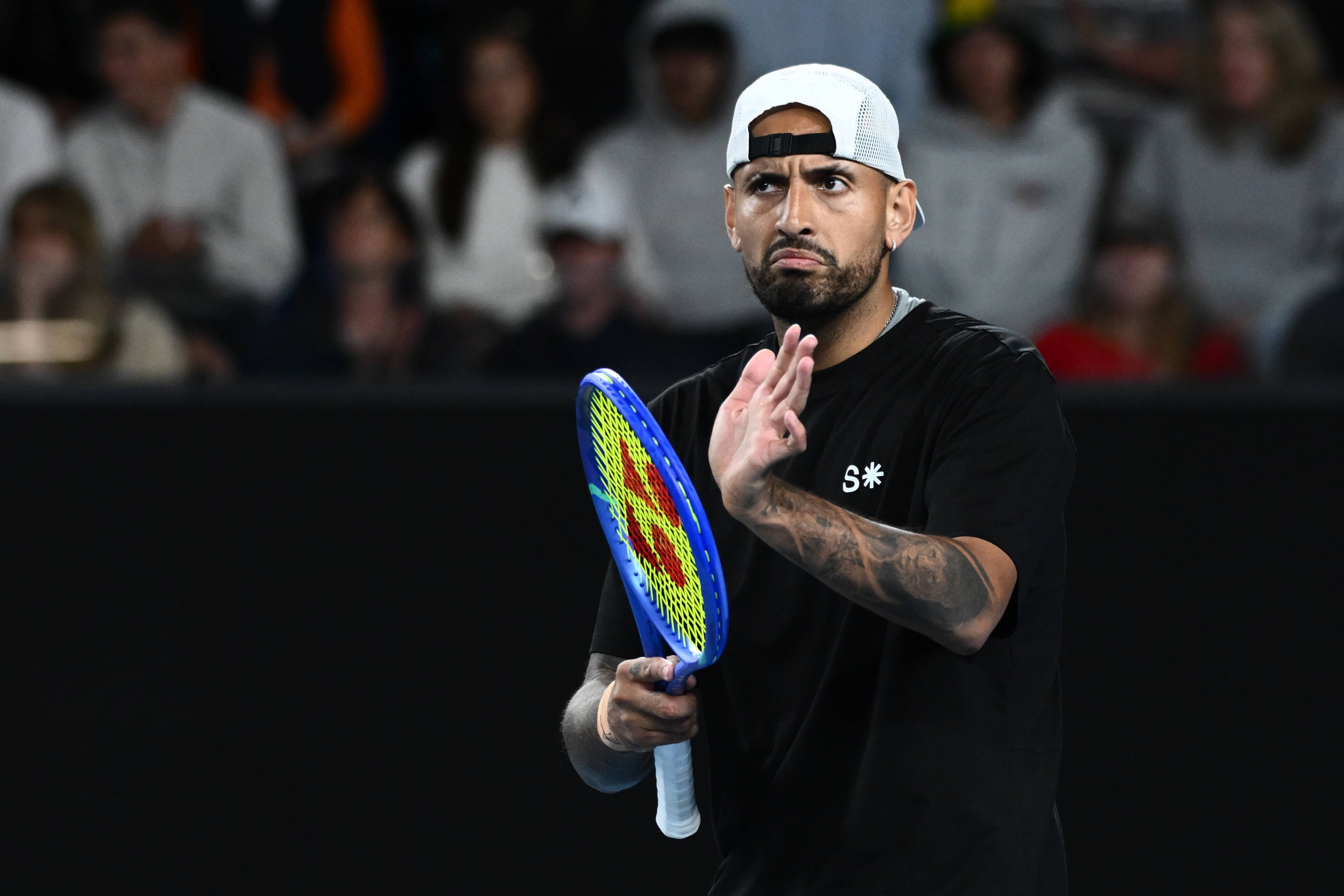 „Mersi, nu e amuzant.” Nick Kyrgios, neschimbat, la 30 de ani: gestul pueril, făcut în văzul „arbitrei” din Serbia