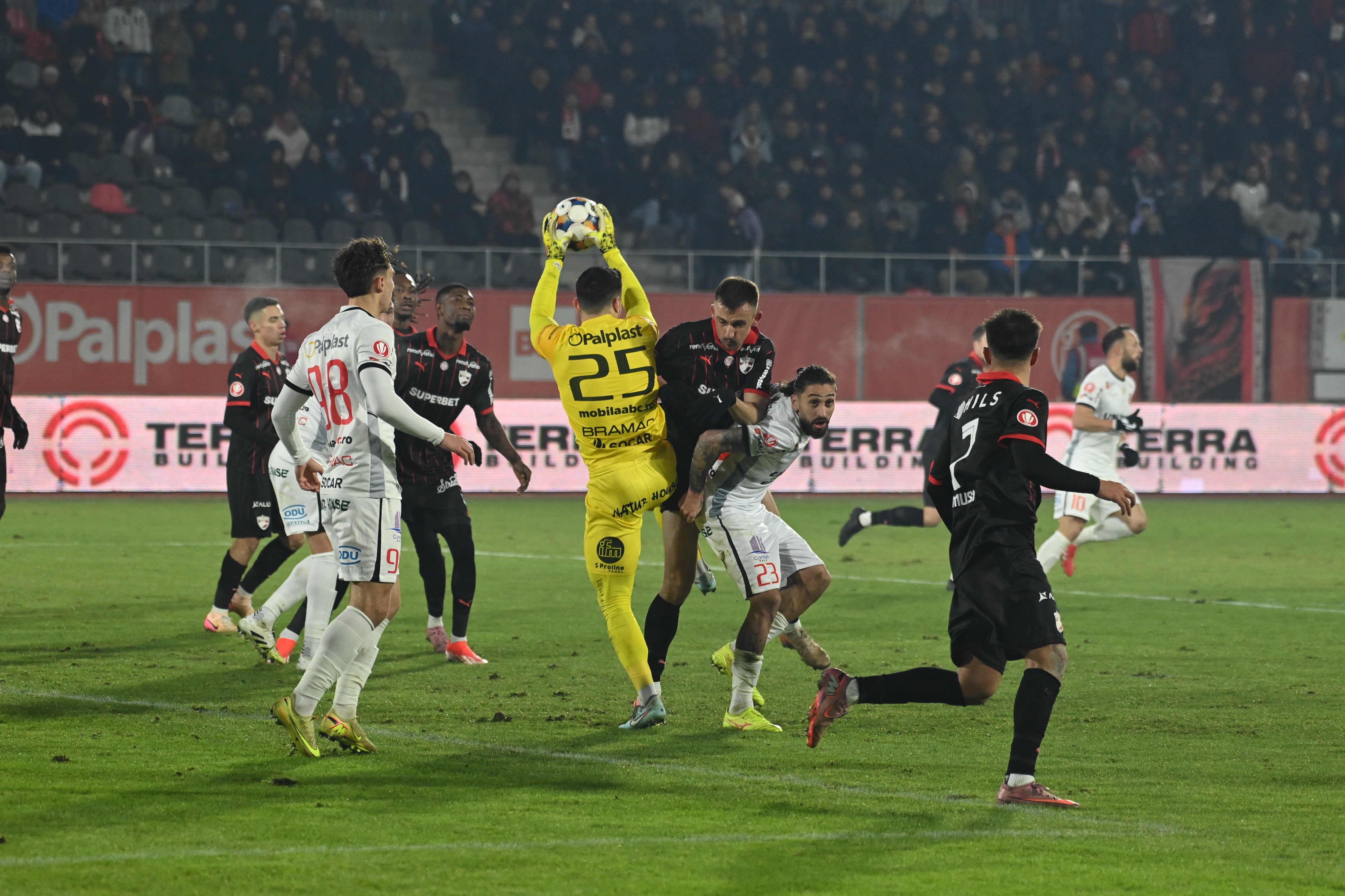 Internaționalul israelian, prezentat oficial după meciul FC Hermannstadt - Dinamo, scor 1-2