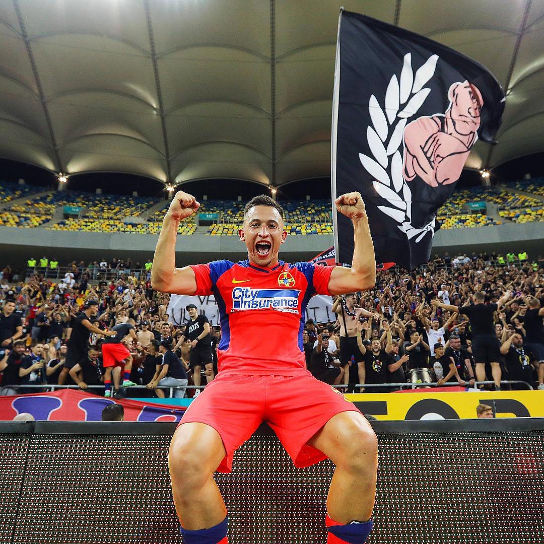 Val de "hate" pentru Moruțan! Fanii lui FCSB îi cer să șteargă pozele