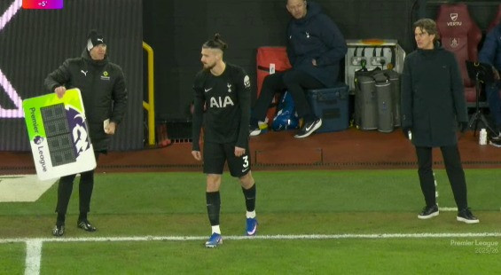 Burnley - Tottenham 2-2, pe VOYO! Radu Drăgușin a intrat pe final