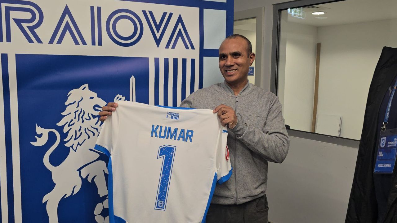 Vipan Kumar primit titlul de cetățean de onoare Craiova pentru salvarea fetiței din lacul înghețat din parcul Romanescu | sursa foto: Sport.ro Vipan Kumar primit titlul de cetățean de onoare Craiova pentru salvarea fetiței din lacul înghețat din parcul Romanescu | sursa foto: Sport.ro