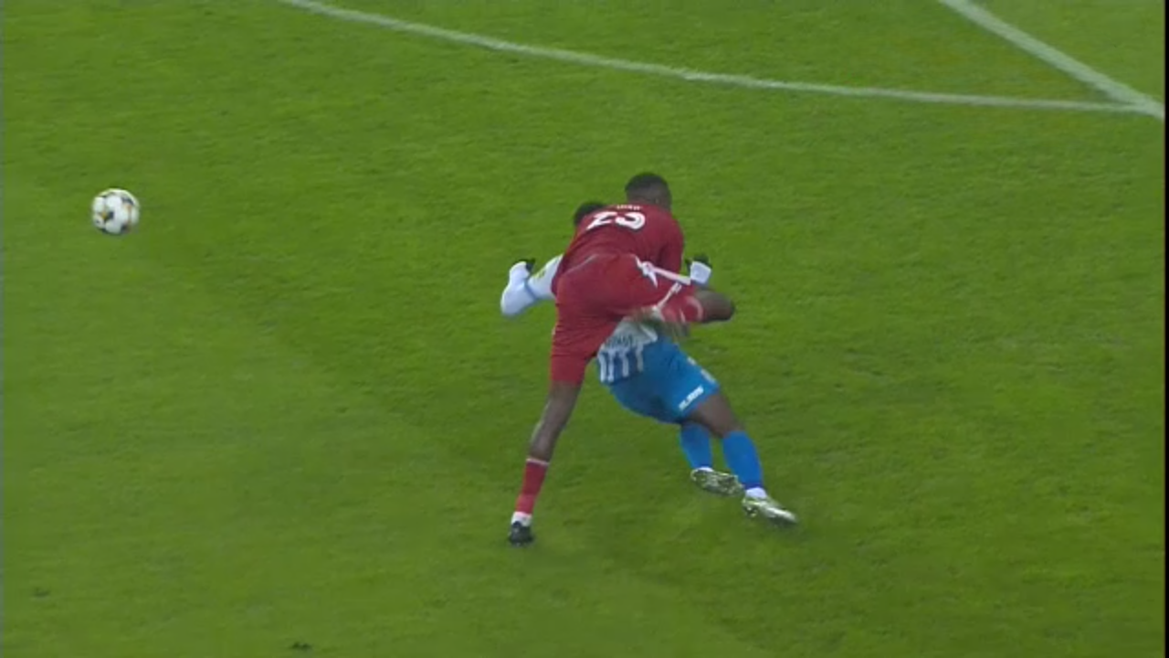 Fază controversată în Universitatea Craiova – FC Botoșani! Oltenii au cerut cartonașul roșu