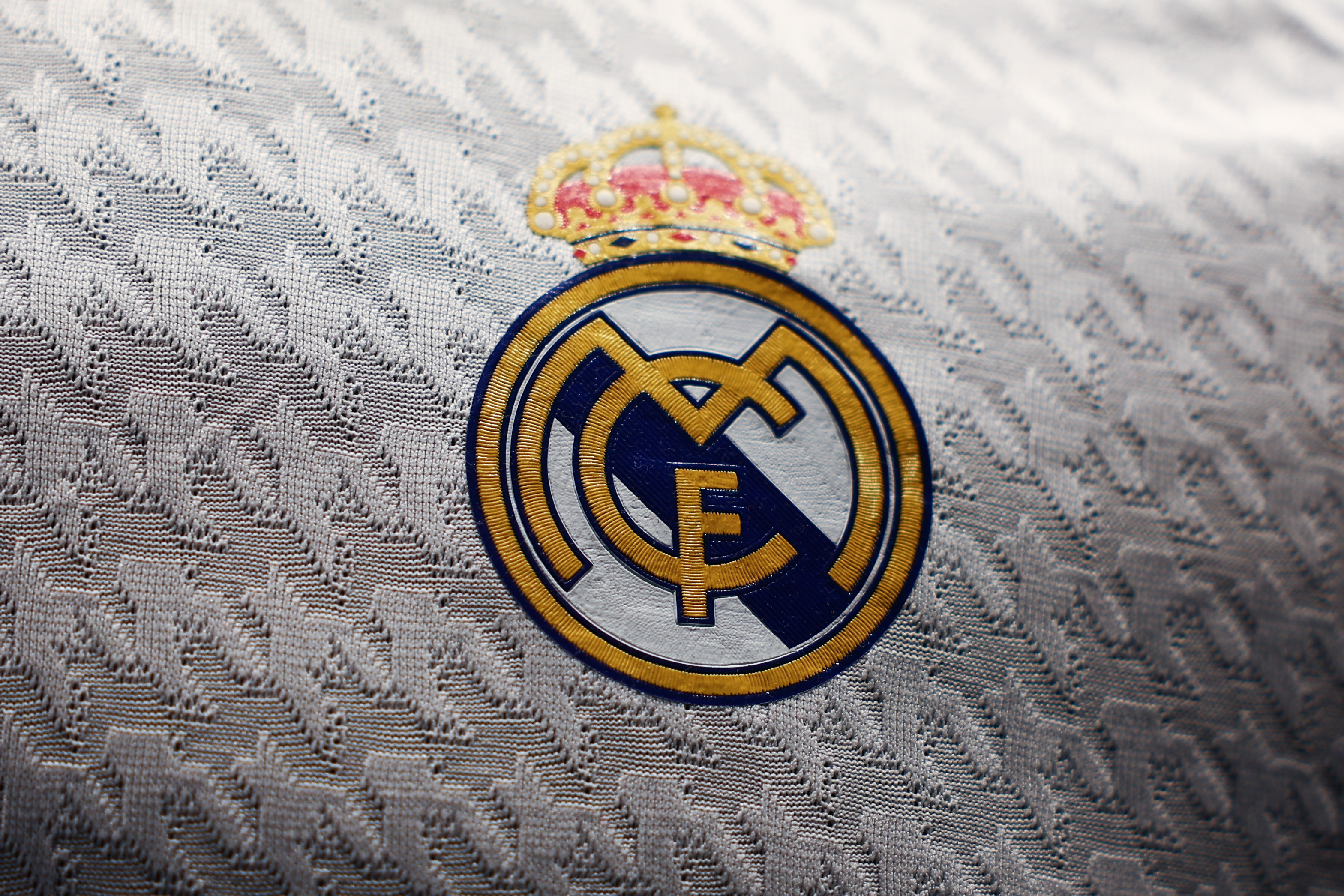 Real Madrid și-a făcut lista de priorități! Cei patru mijlocași doriți pe Santiago Bernabeu, puși în ordine