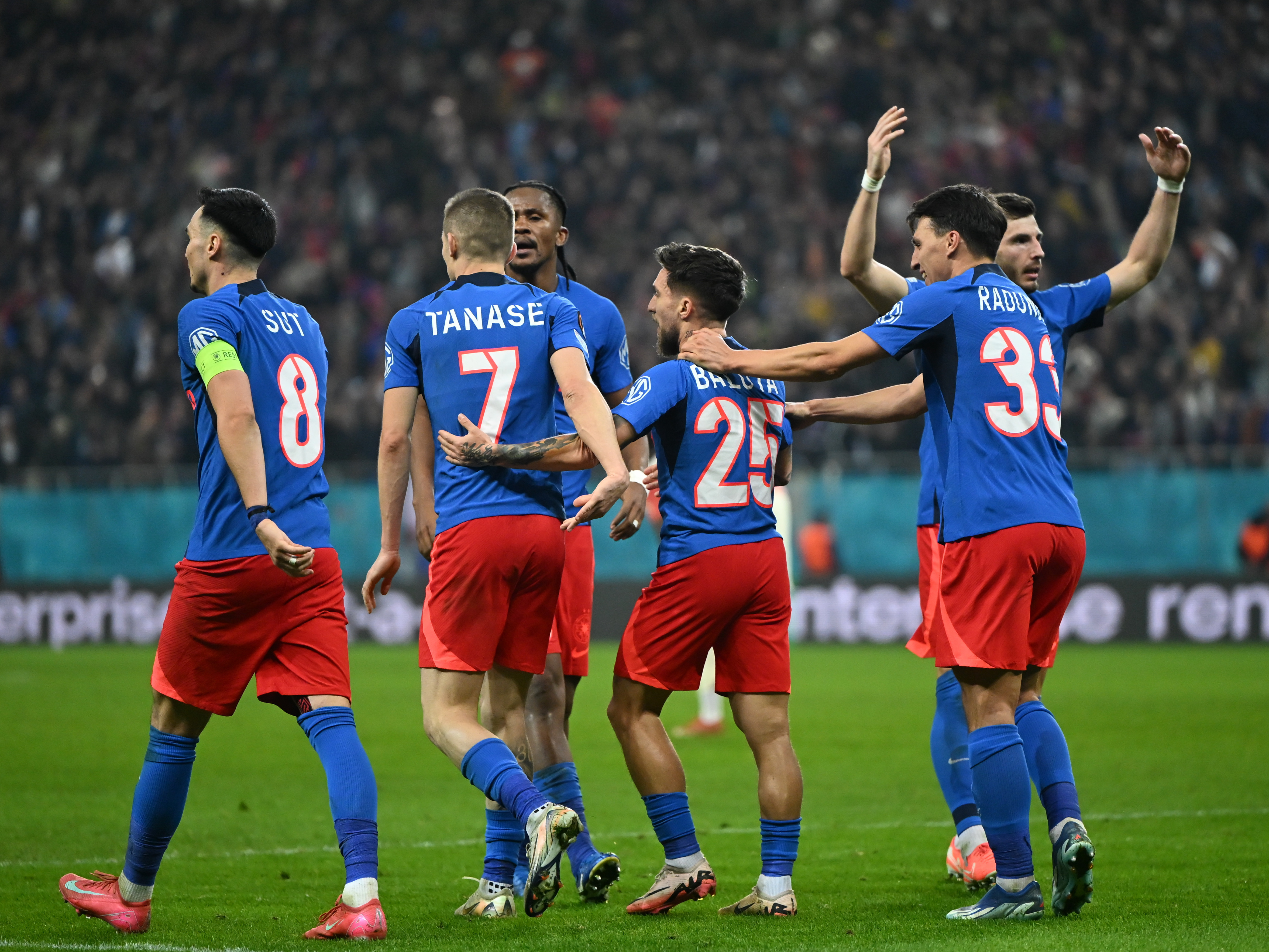 Fotbalistul dat afară de Gigi Becali, la un pas de marea rivală: „Am discutat!”