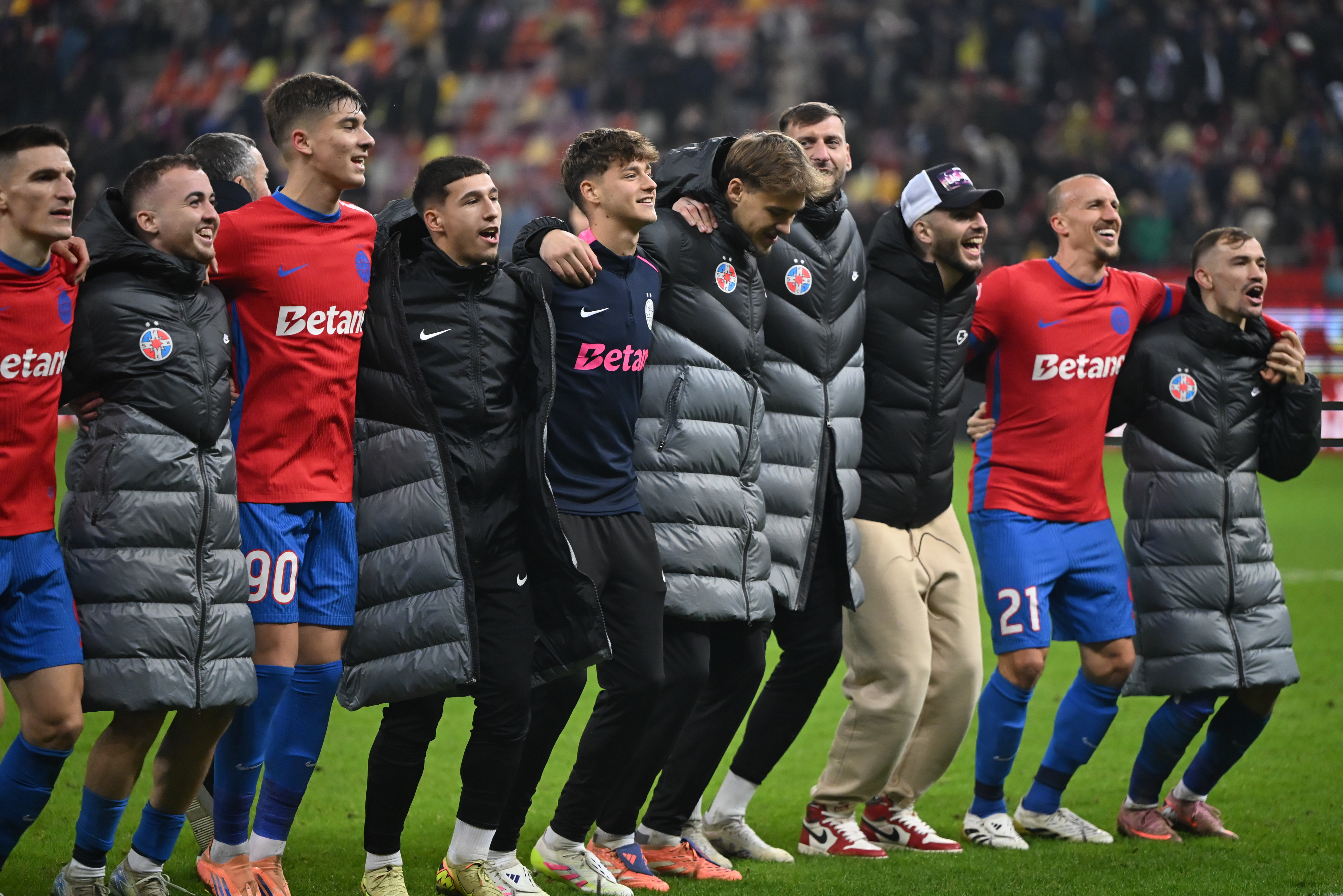 Cine este Matei Popa, noul titular de la FCSB?! Tatăl său a fost în lotul României la EURO 2008