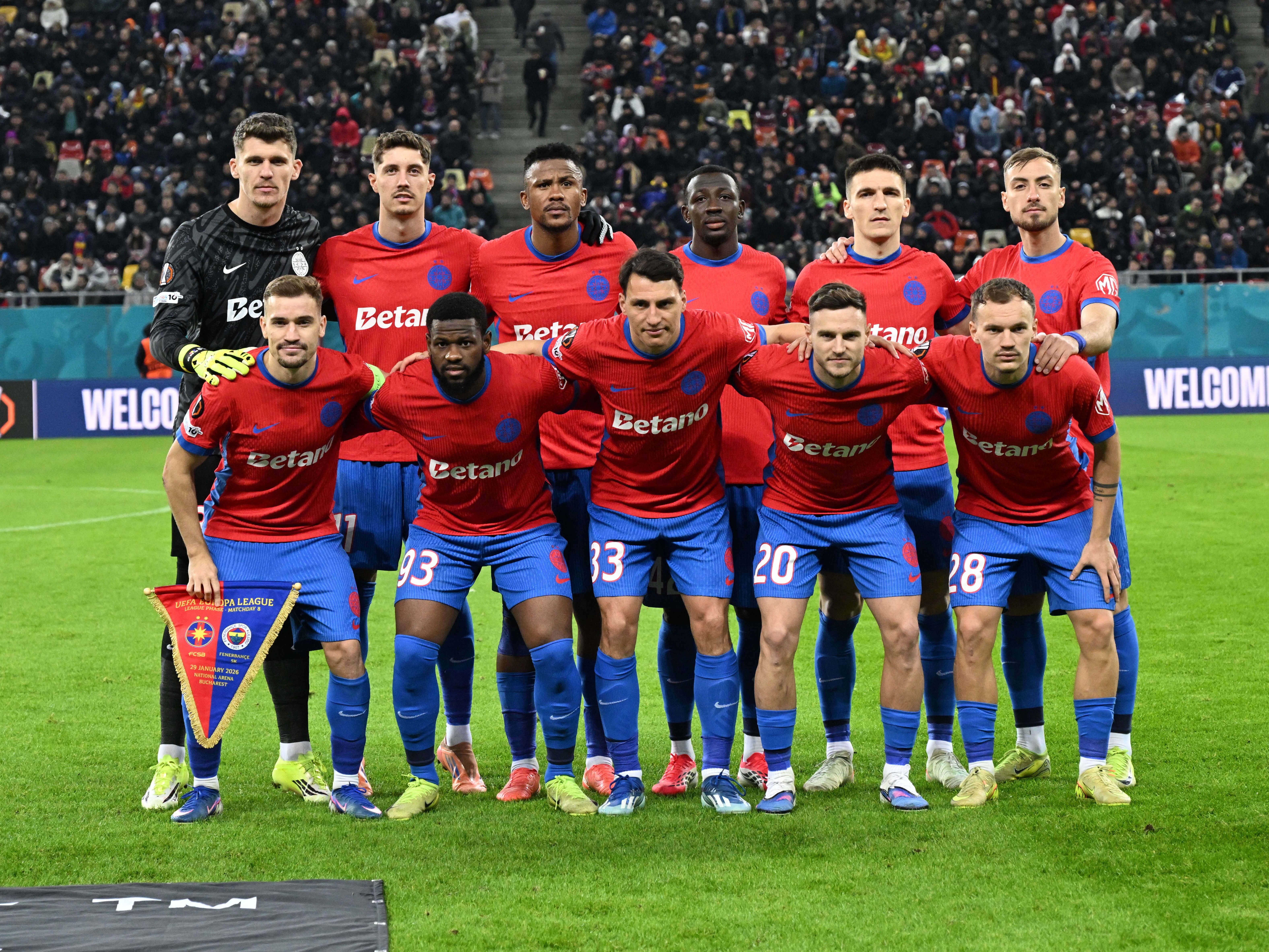 FCSB, două schimbări la pauză cu Fenerbahce! Cum vor arăta roș-albaștrii în a doua repriză