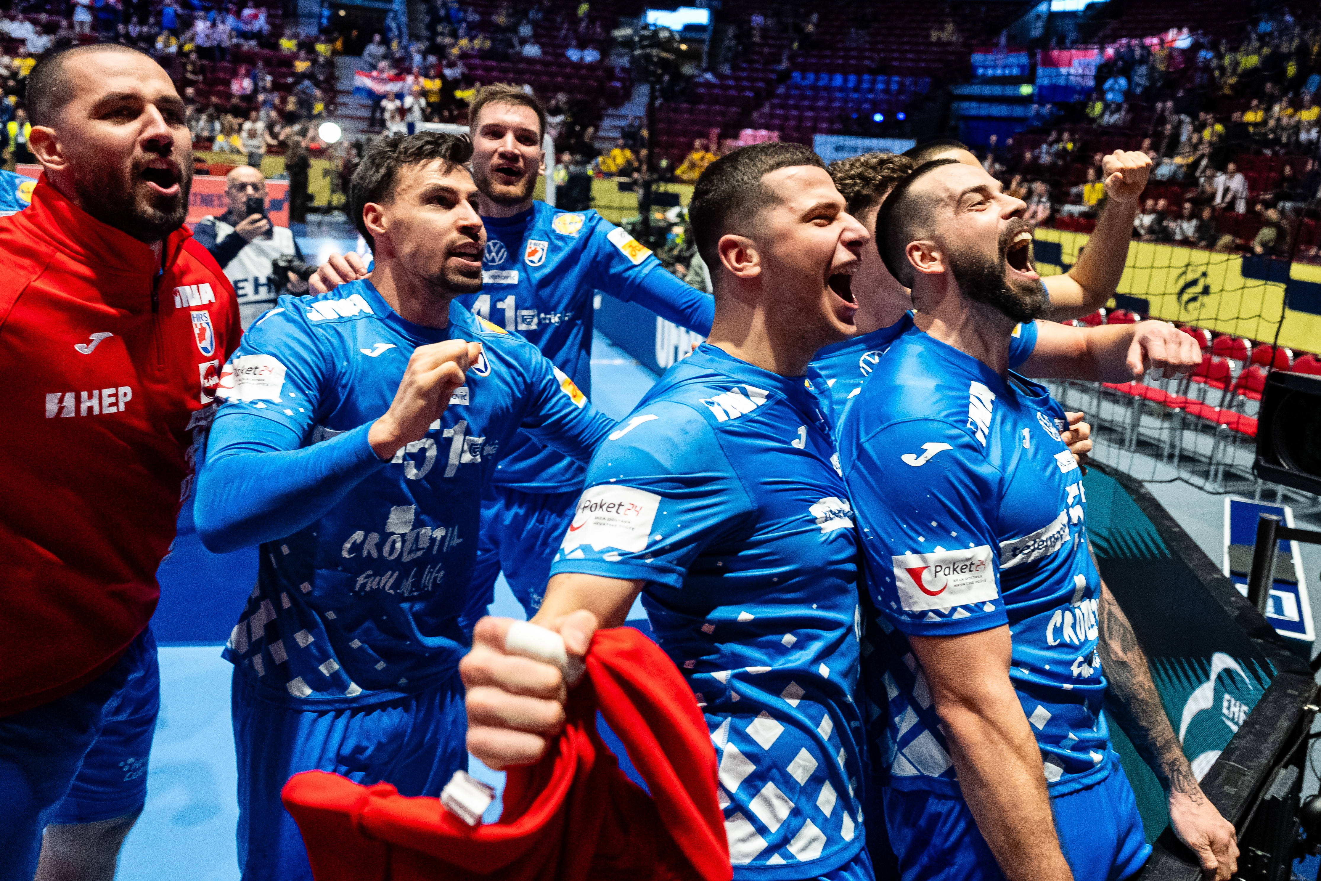 Croația, boicot înaintea semifinalei de la Campionatul European! Handbaliștii au dormit în autocar. Replica EHF