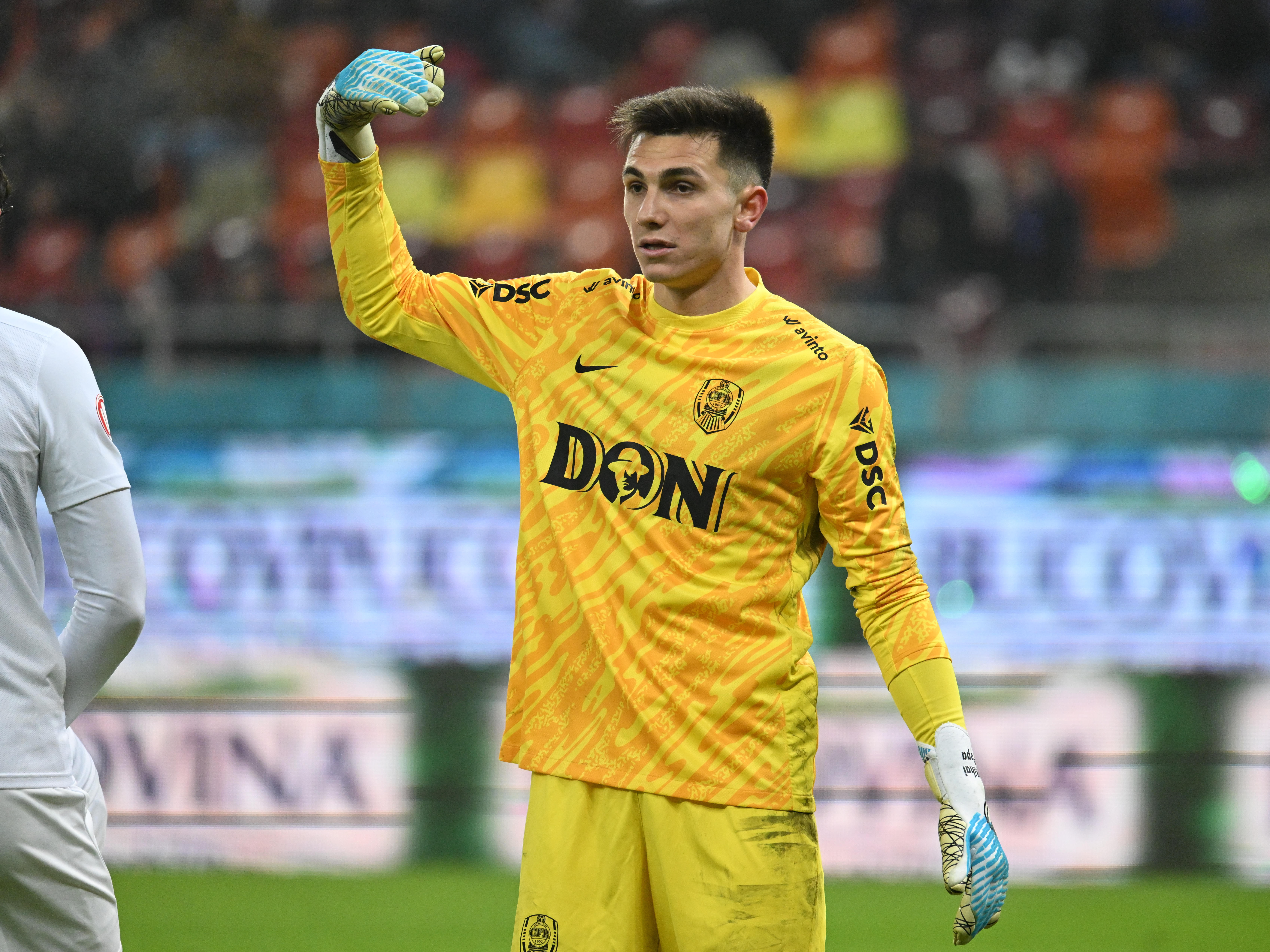 Mihai Popa s-a făcut de râs în CFR Cluj - Metaloglobus! Gafă de curtea școlii a portarului venit de la Torino