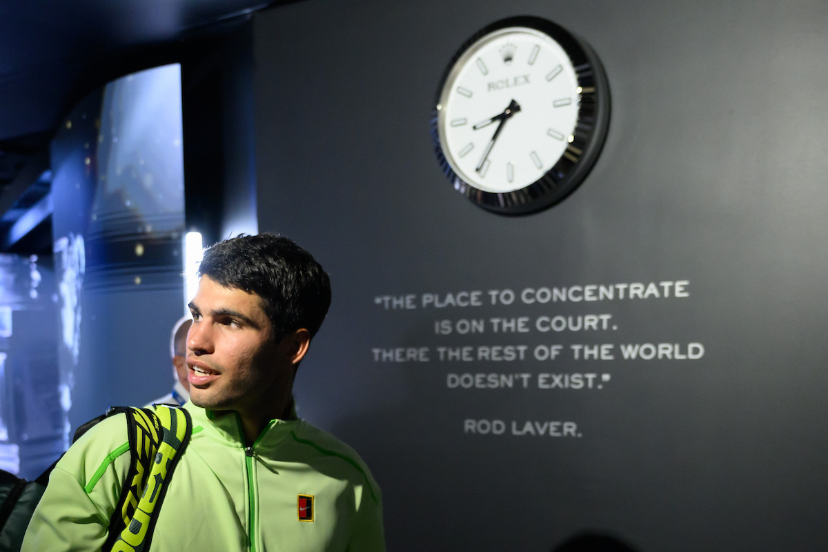 Fenomenul Alcaraz îl oprește pe Djokovic și devine cel mai tânăr tenismen din istorie care completează marele șlem