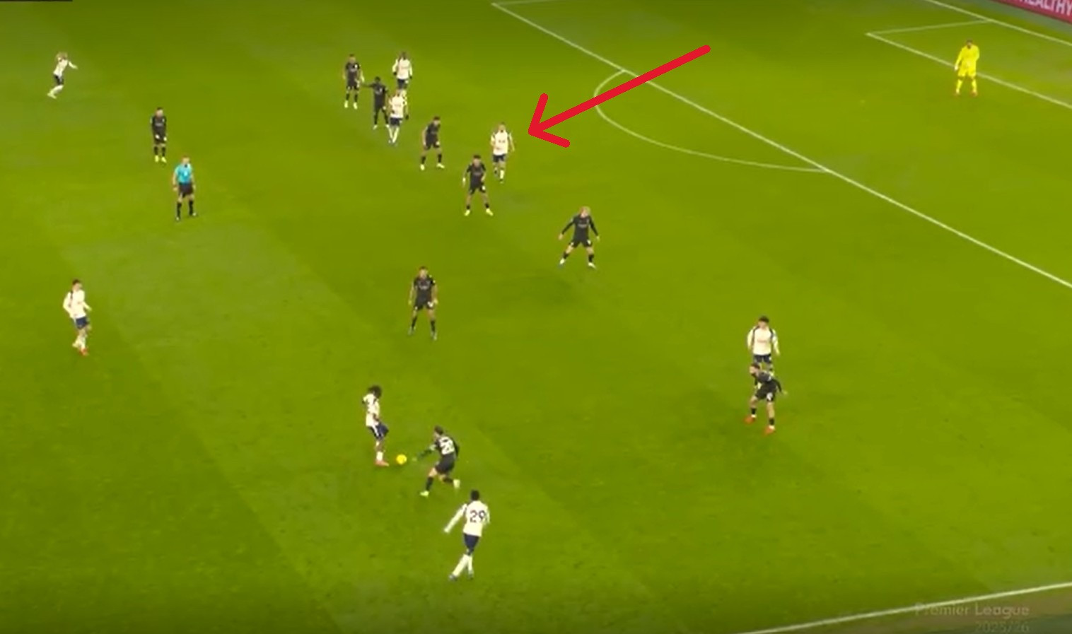 Cu Radu Drăgușin vârf împins! Cum a înscris Tottenham primul gol cu Manchester City